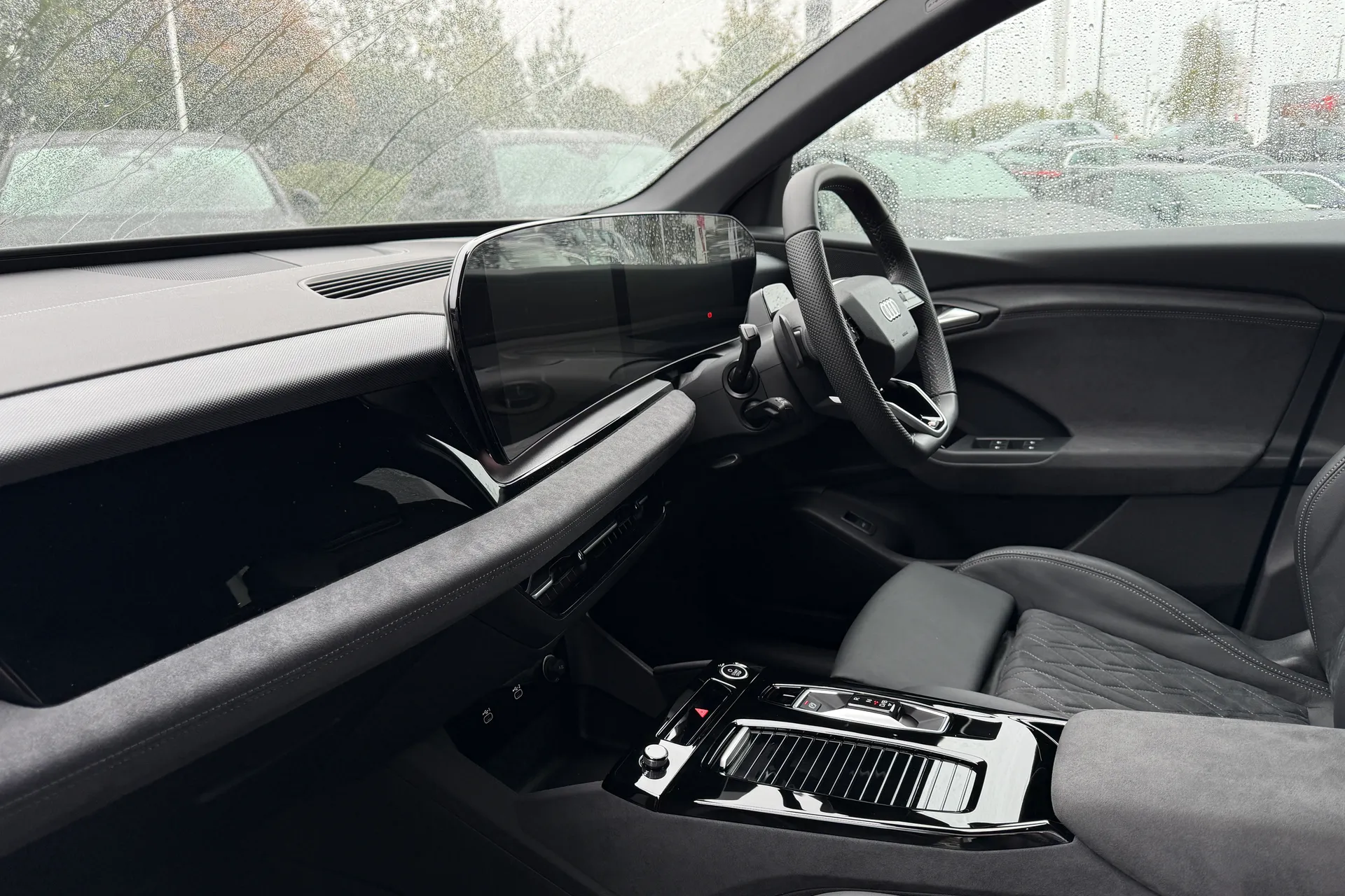 Audi Q6 thumbnail image number 31