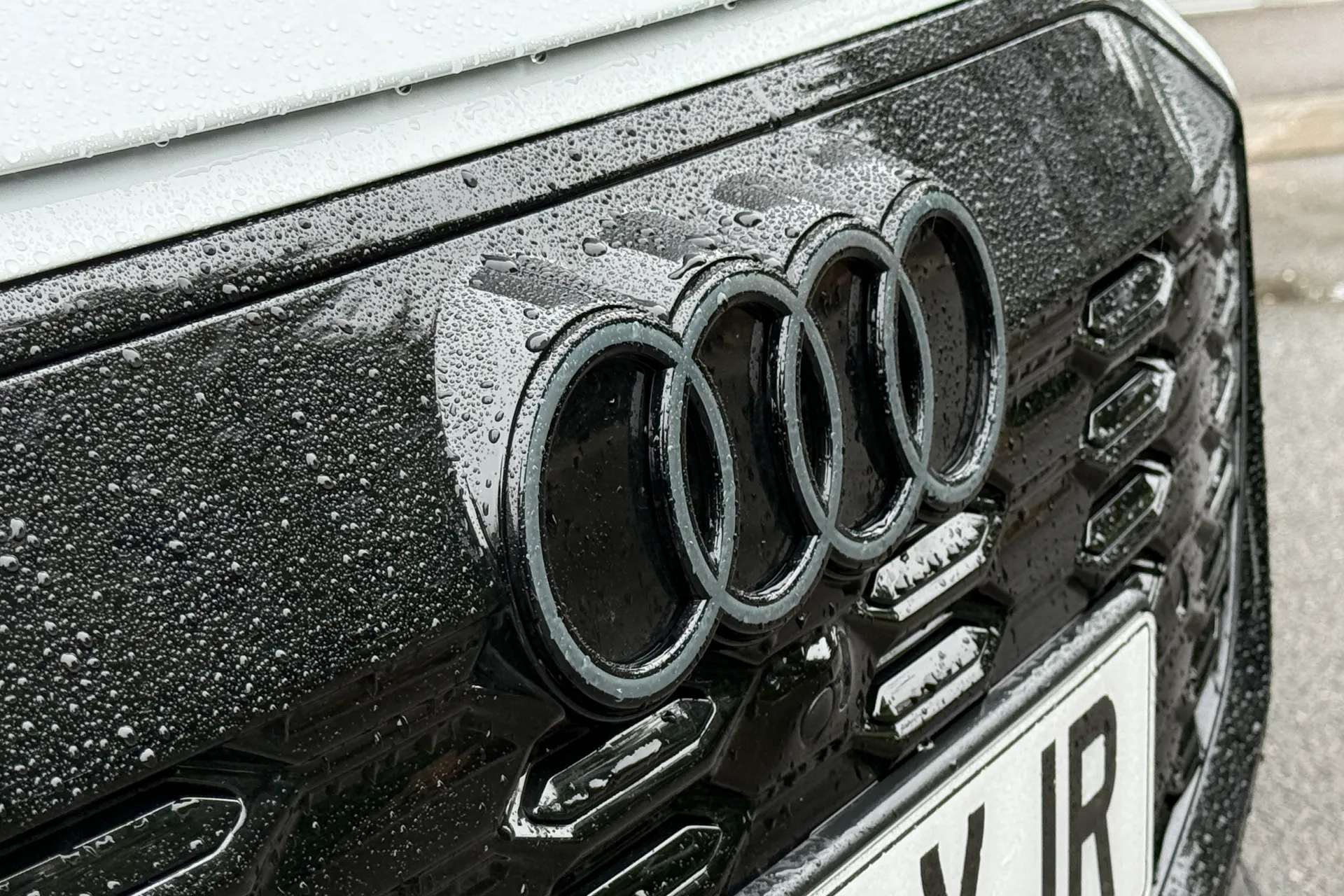 Audi Q6 thumbnail image number 22