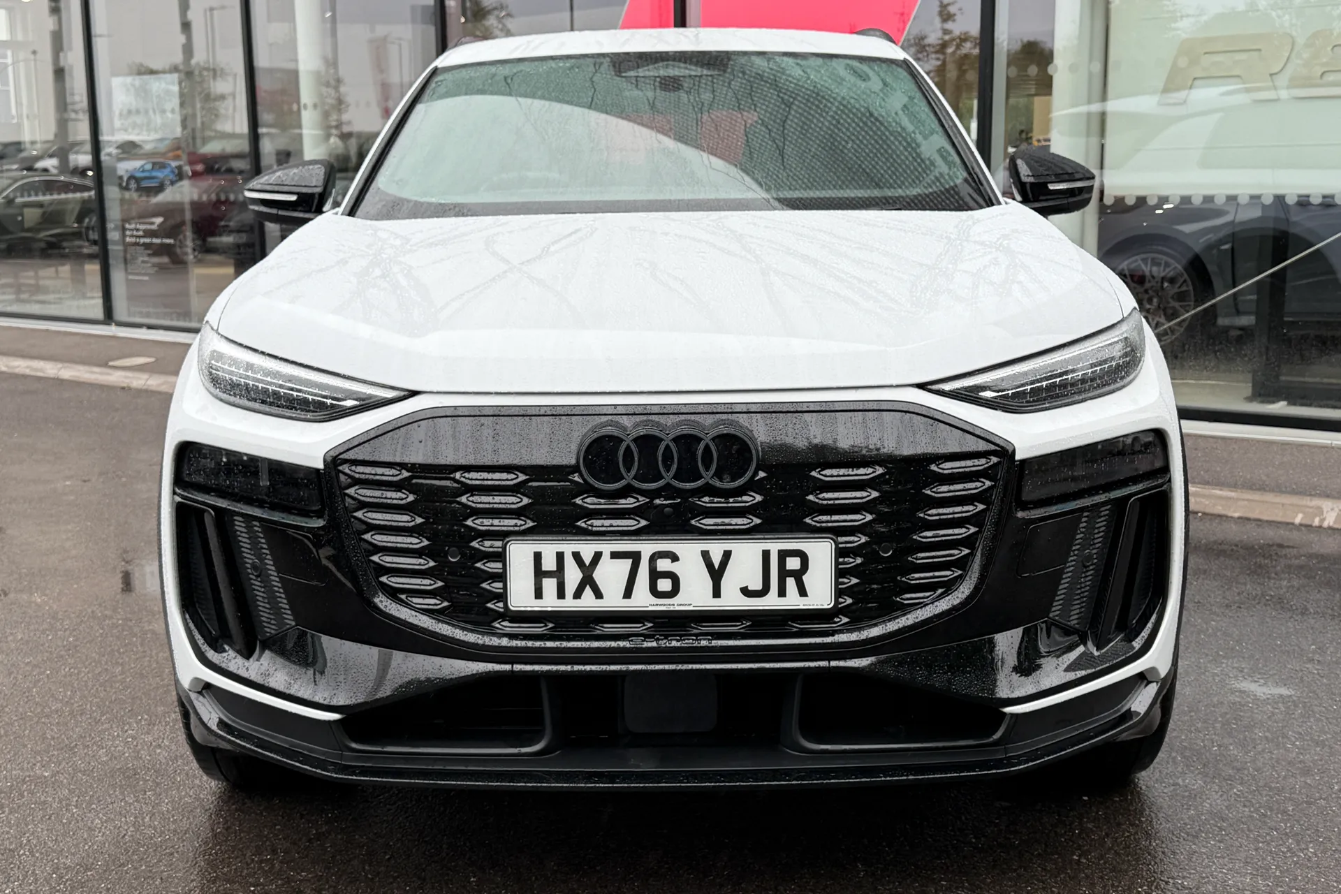 Audi Q6 thumbnail image number 17