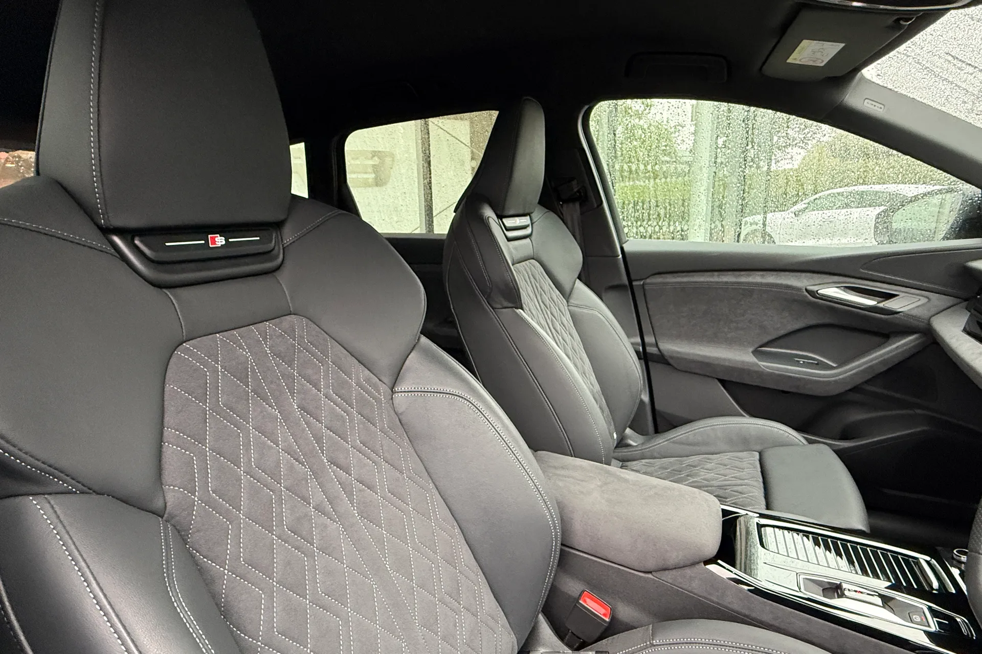 Audi Q6 thumbnail image number 46