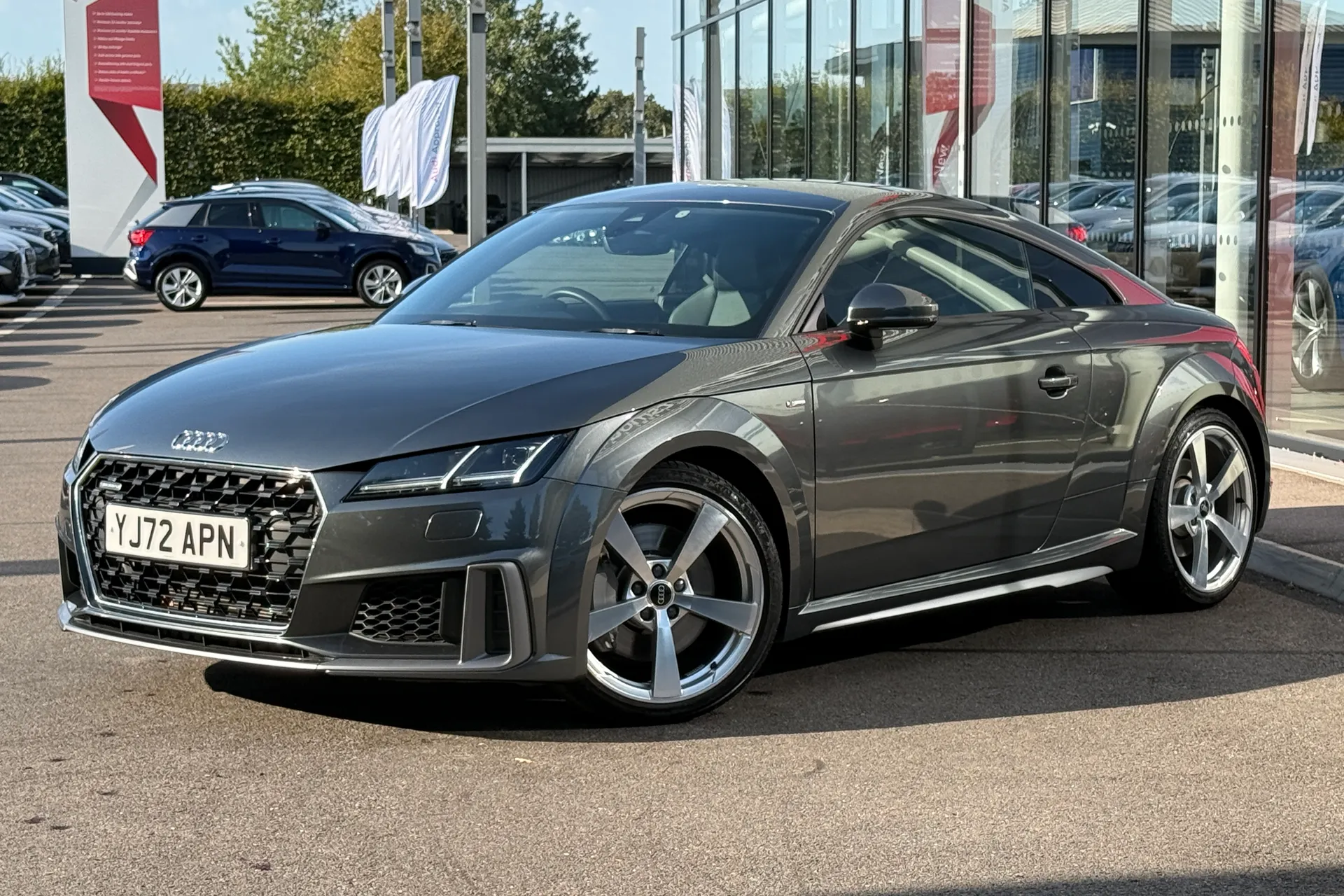 Audi TT thumbnail image number 6