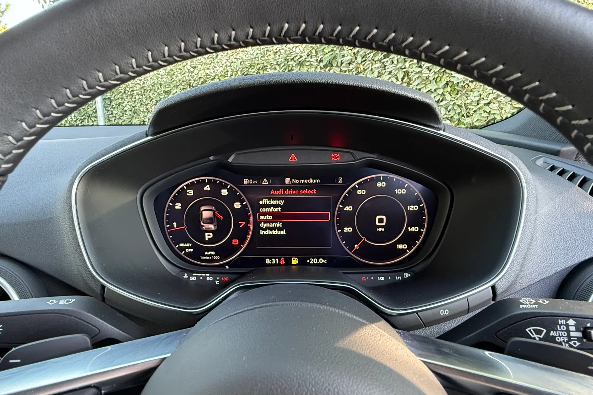 Audi TT thumbnail image number 31