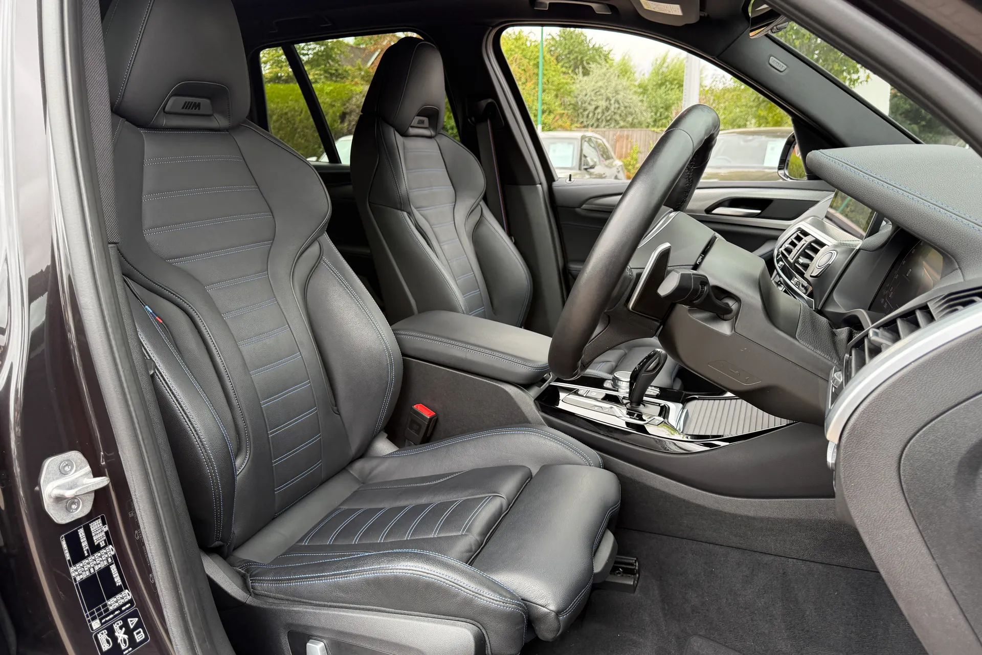 BMW X3 thumbnail image number 23