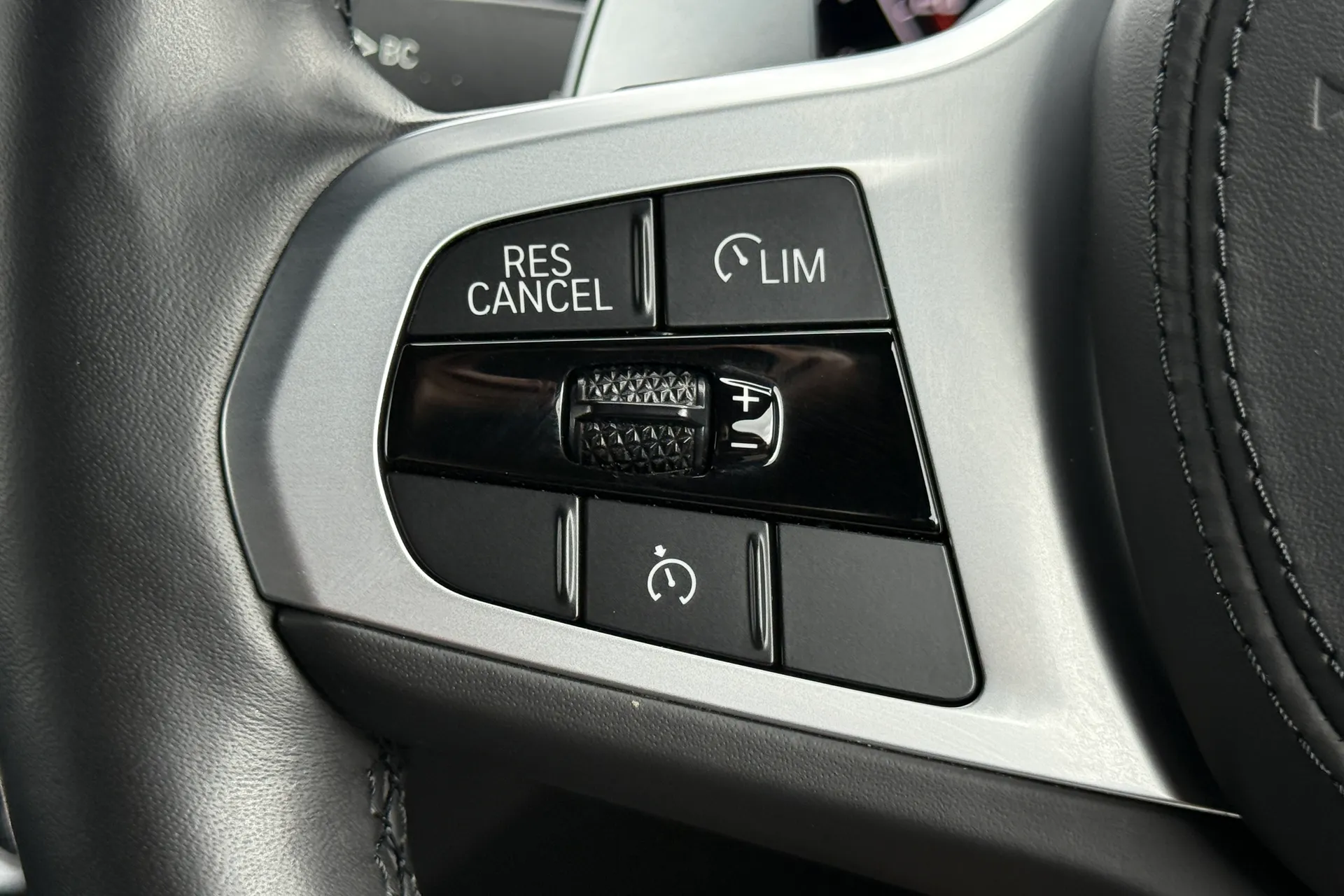 BMW X3 thumbnail image number 17