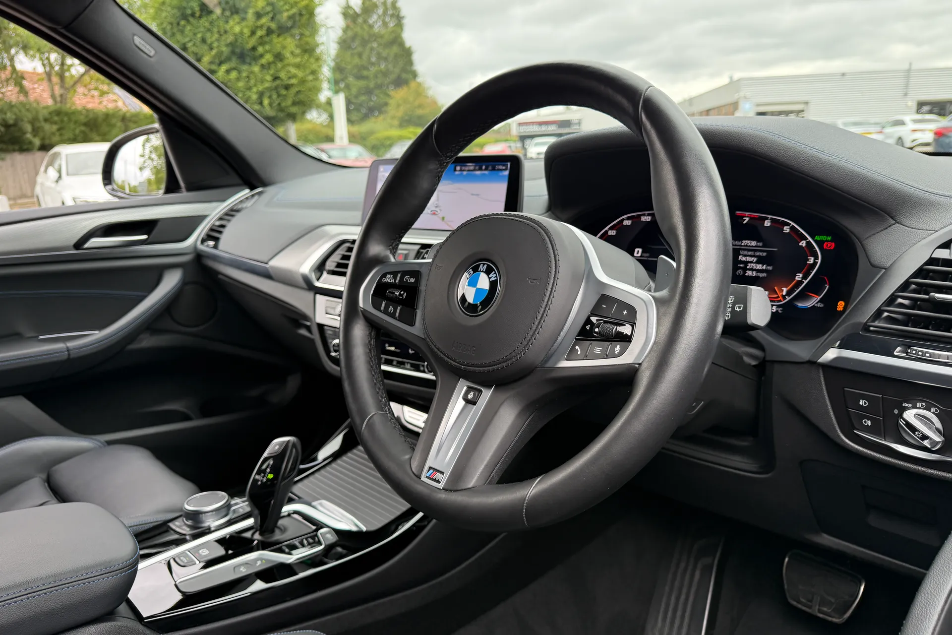 BMW X3 thumbnail image number 24
