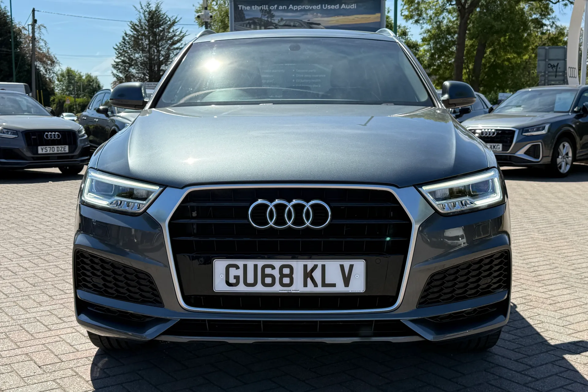 Audi Q3 thumbnail image number 23