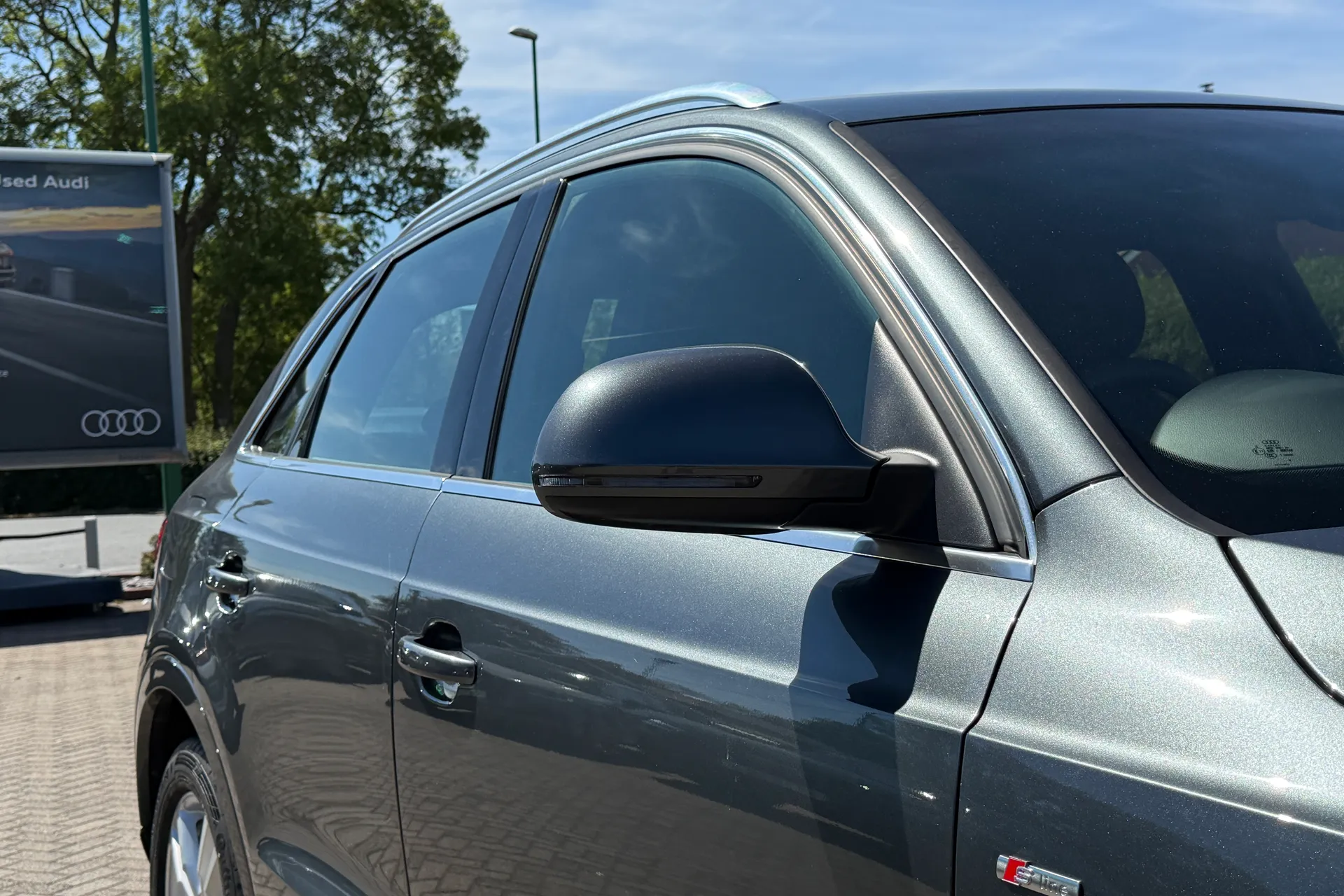 Audi Q3 thumbnail image number 45