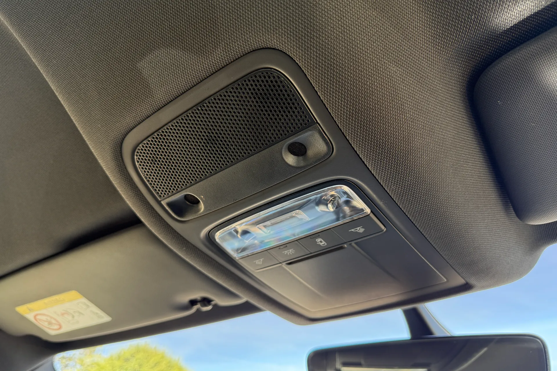 Audi Q3 thumbnail image number 18
