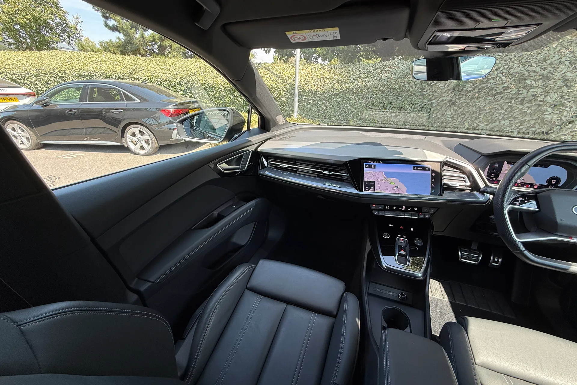 Audi Q4 thumbnail image number 57