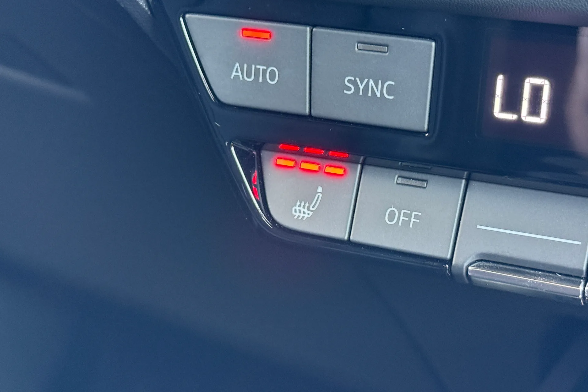 Audi Q4 thumbnail image number 26