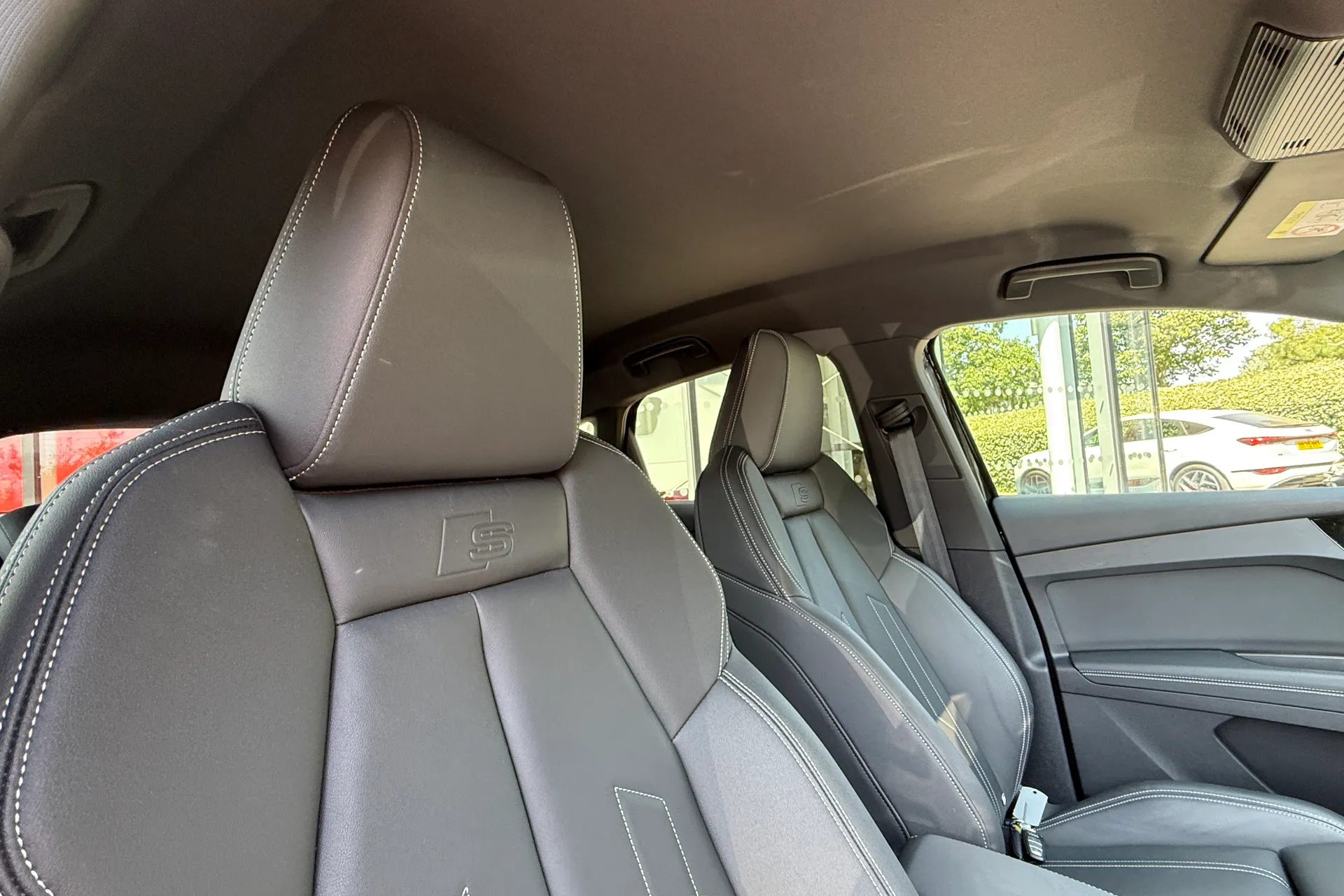 Audi Q4 thumbnail image number 45