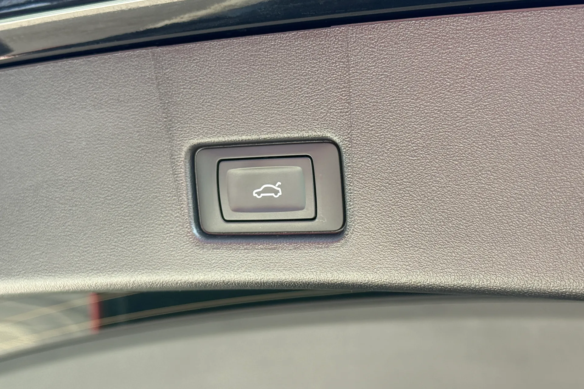 Audi Q4 thumbnail image number 47