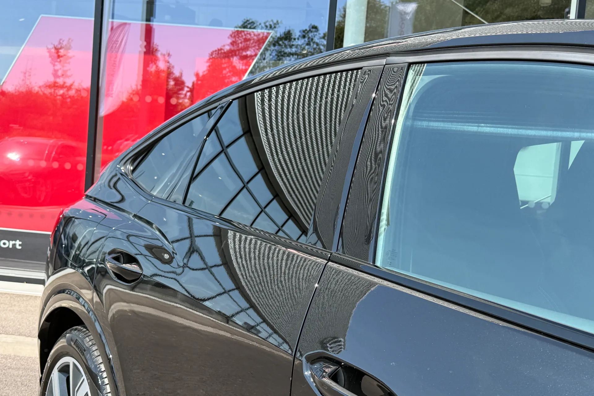 Audi Q4 thumbnail image number 34