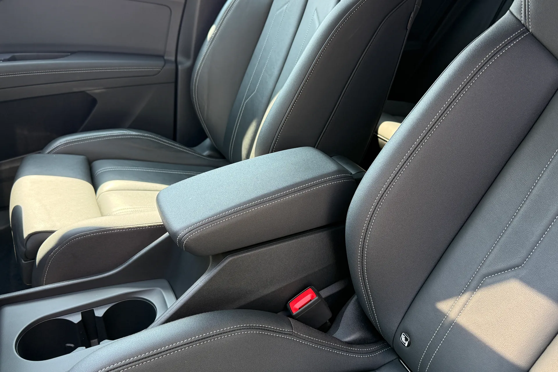 Audi Q4 thumbnail image number 38