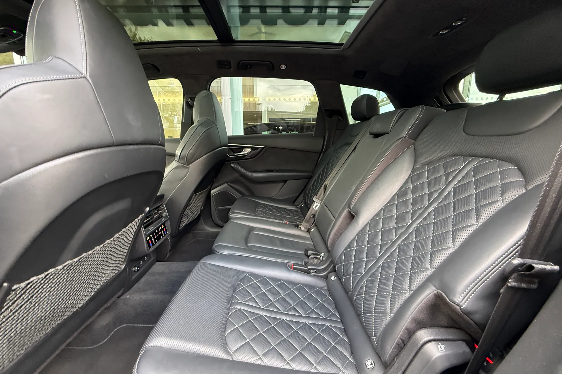 Audi Q7 thumbnail image number 54