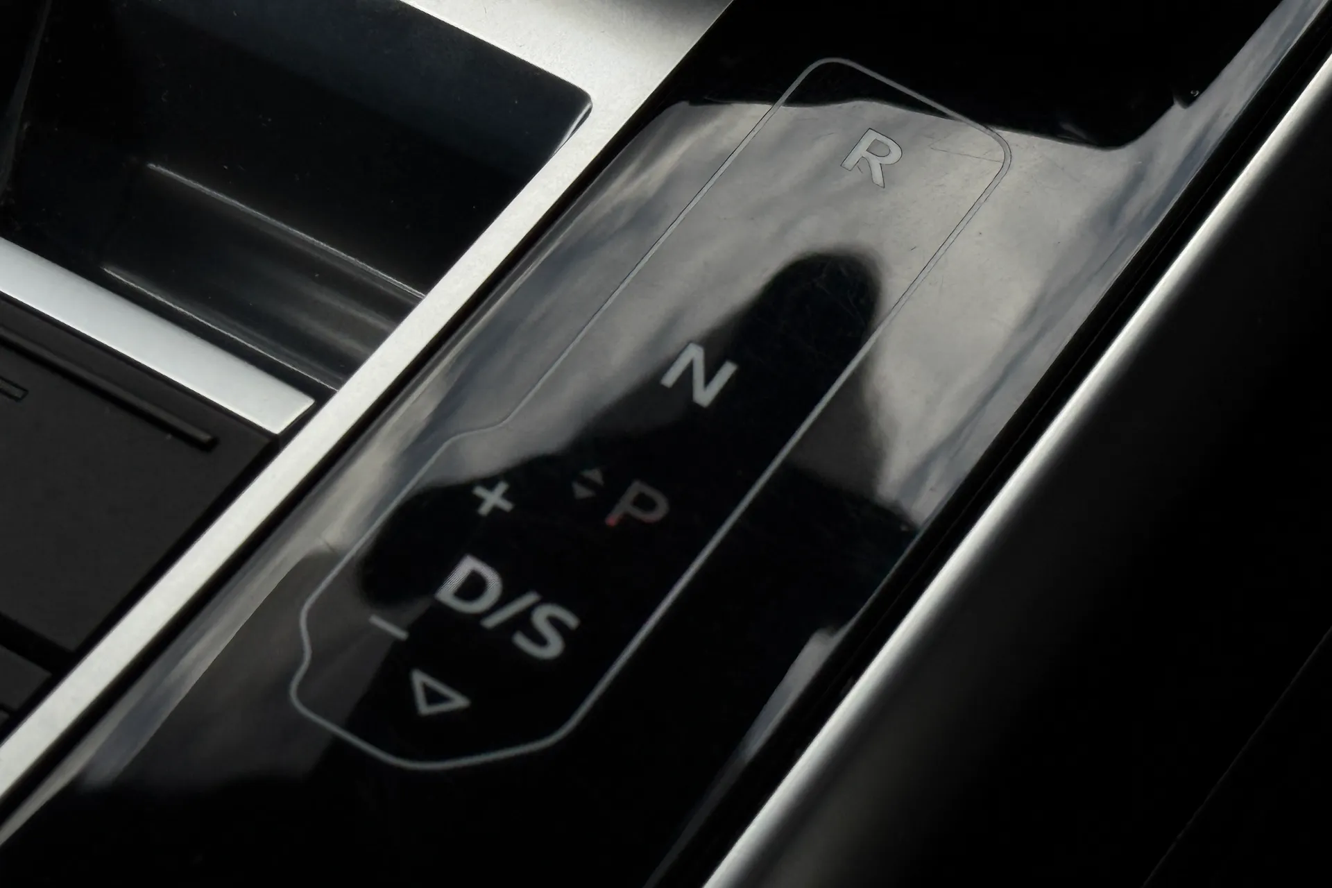 Audi Q7 thumbnail image number 24