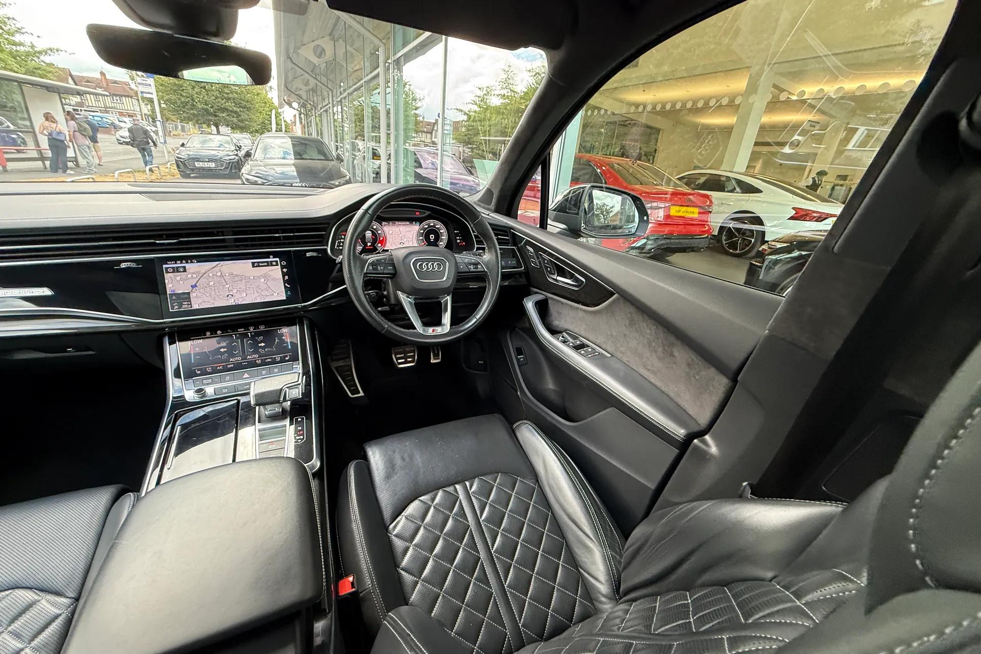Audi Q7 thumbnail image number 45
