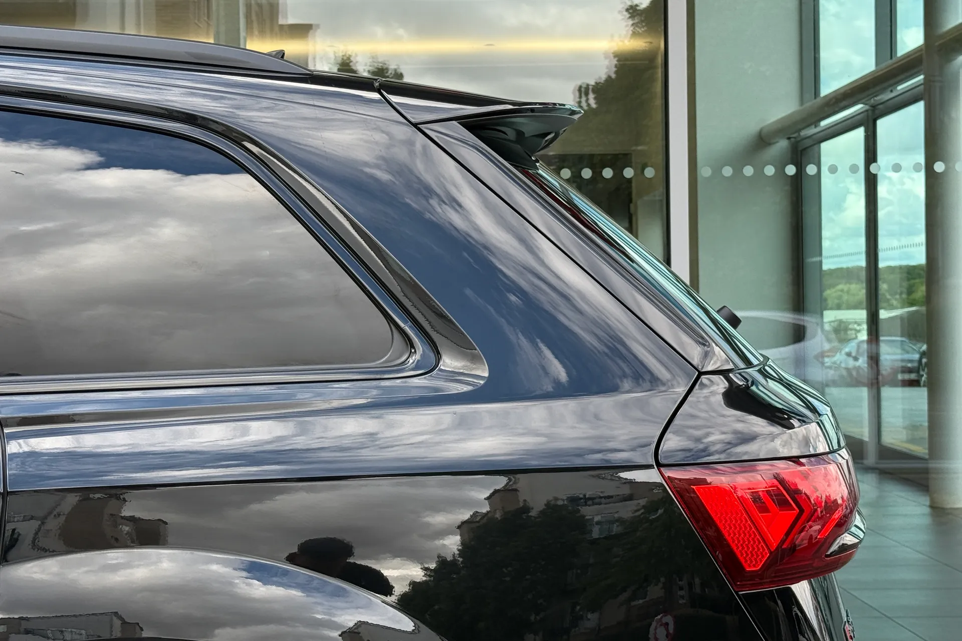 Audi Q7 thumbnail image number 51