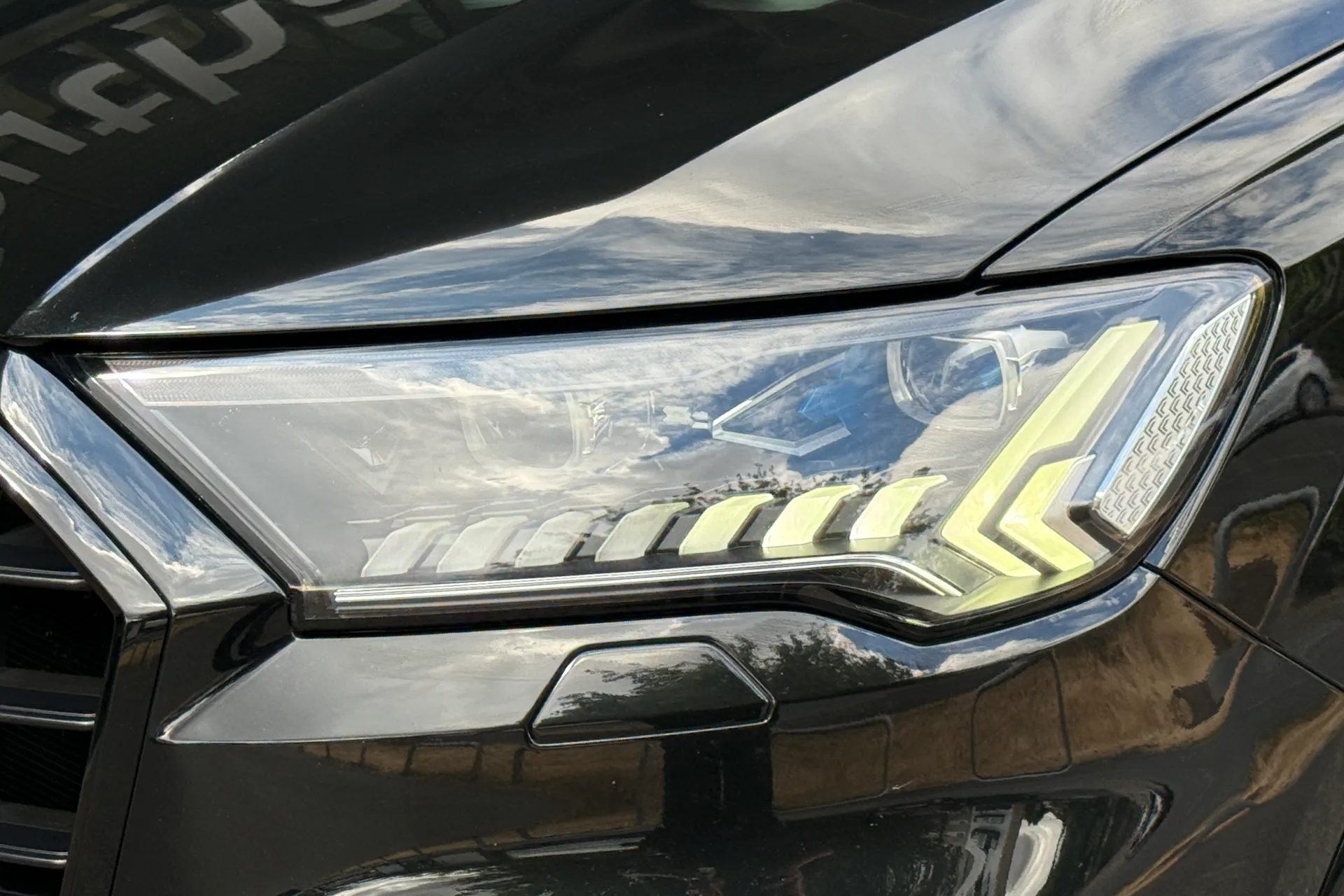 Audi Q7 thumbnail image number 57