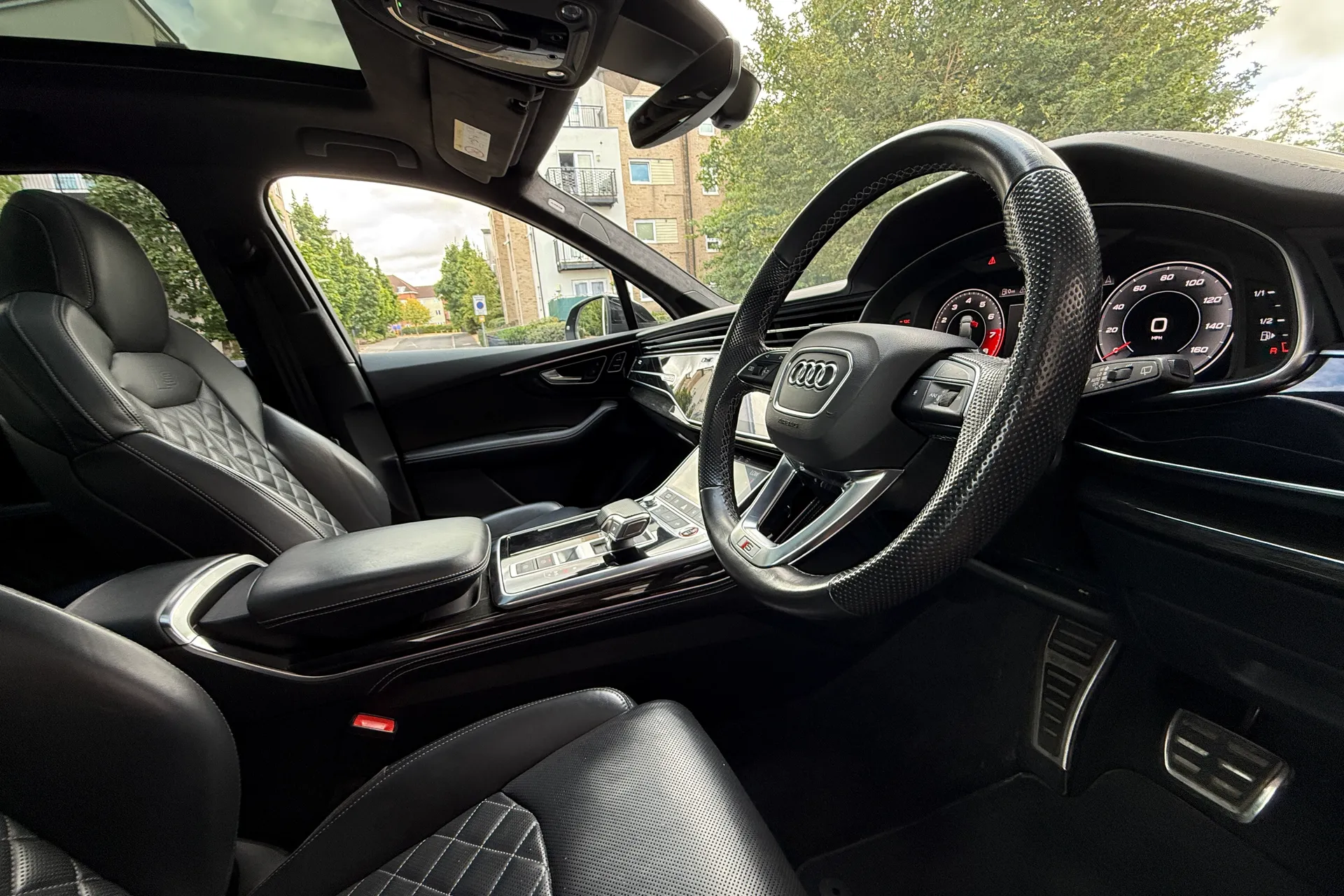 Audi Q7 thumbnail image number 6