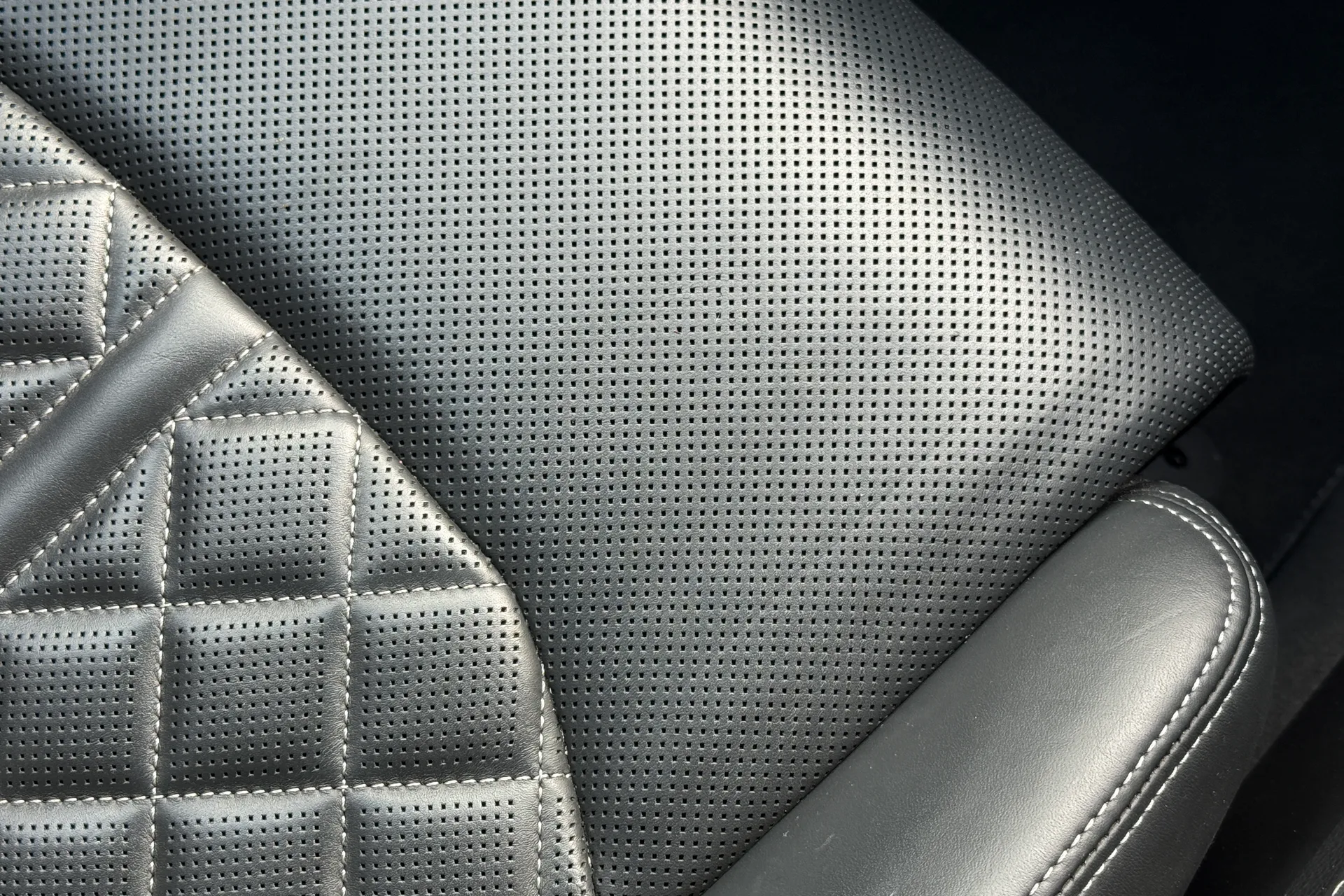 Audi Q7 thumbnail image number 27