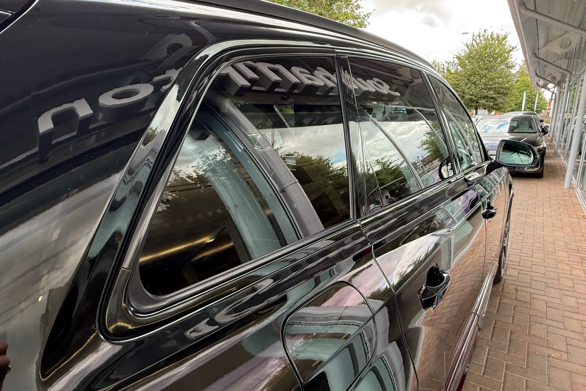 Audi Q7 thumbnail image number 39