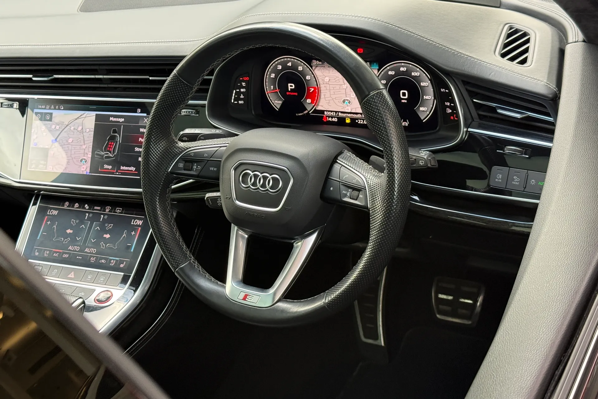 Audi Q7 thumbnail image number 36