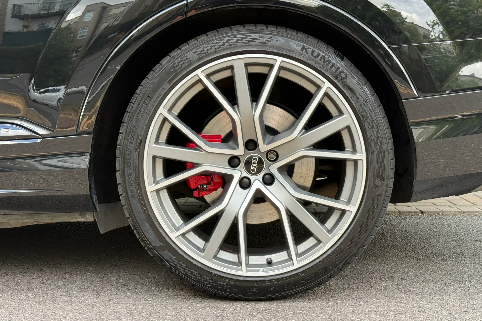 Audi Q7 thumbnail image number 5