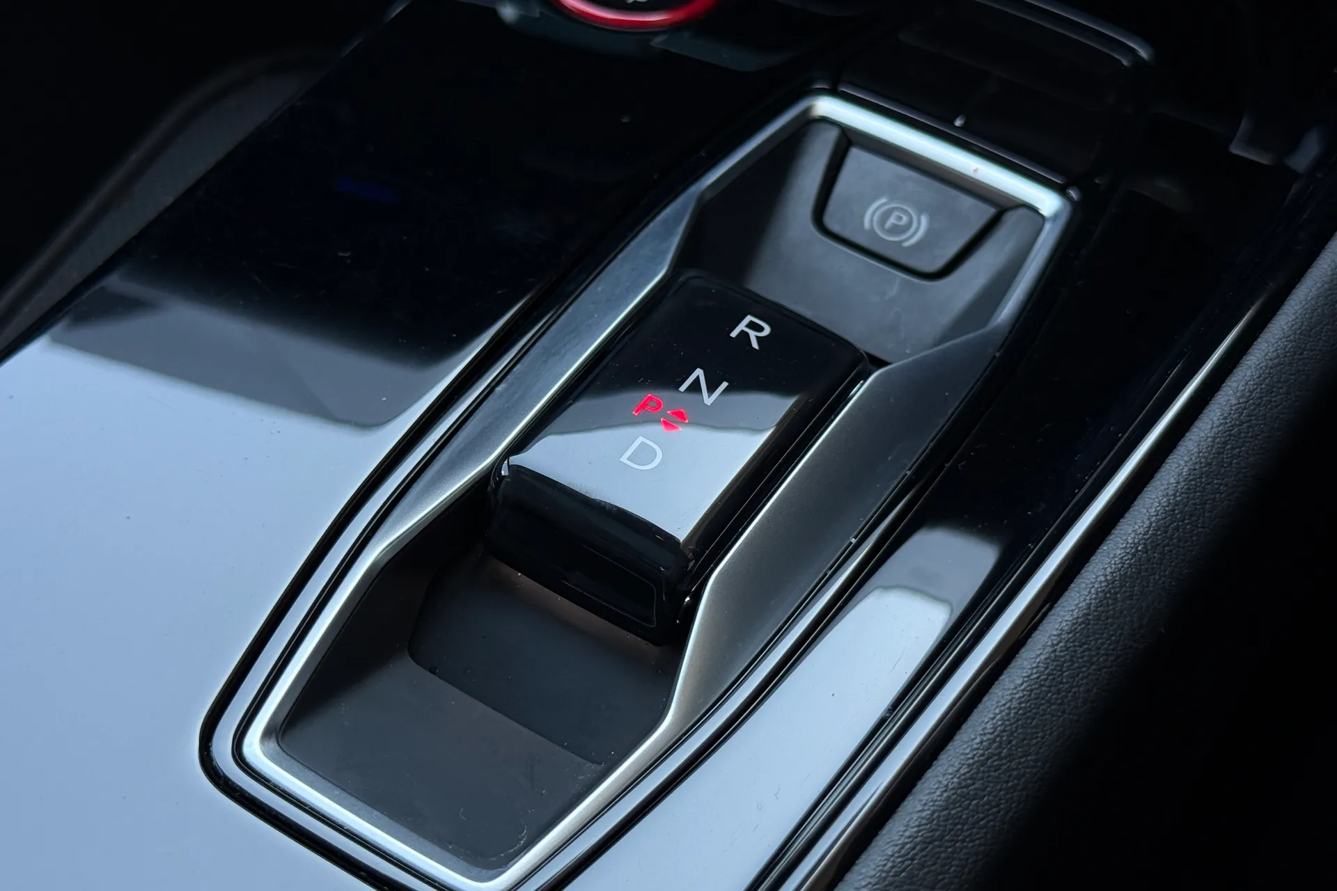 Audi RS e-tron GT thumbnail image number 25