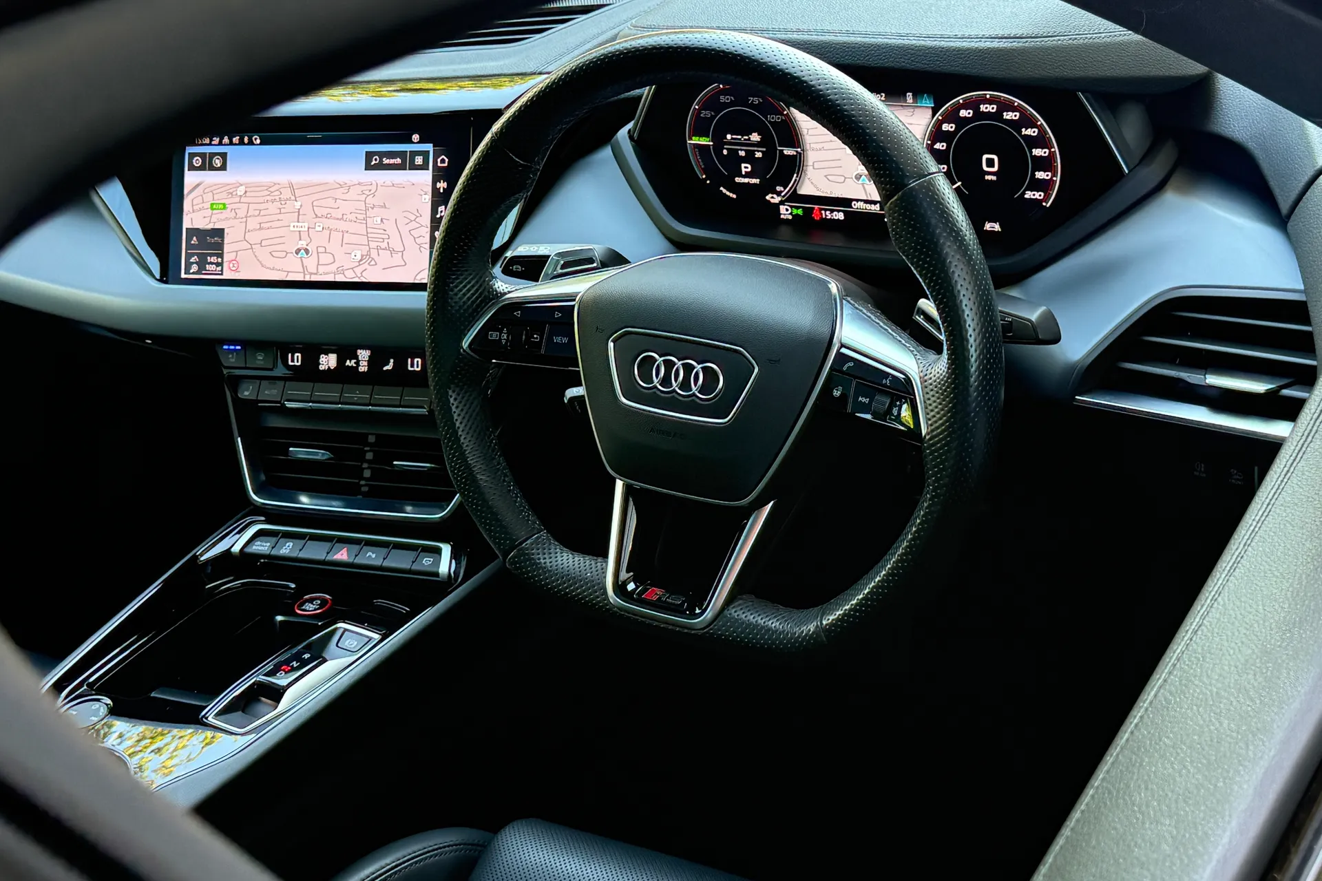 Audi RS e-tron GT thumbnail image number 33