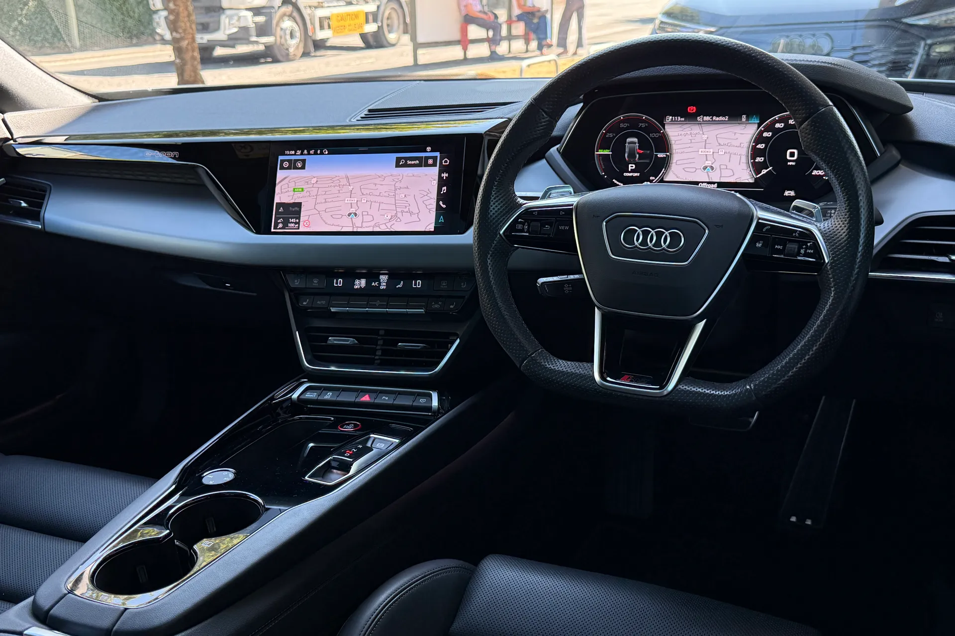 Audi RS e-tron GT thumbnail image number 35