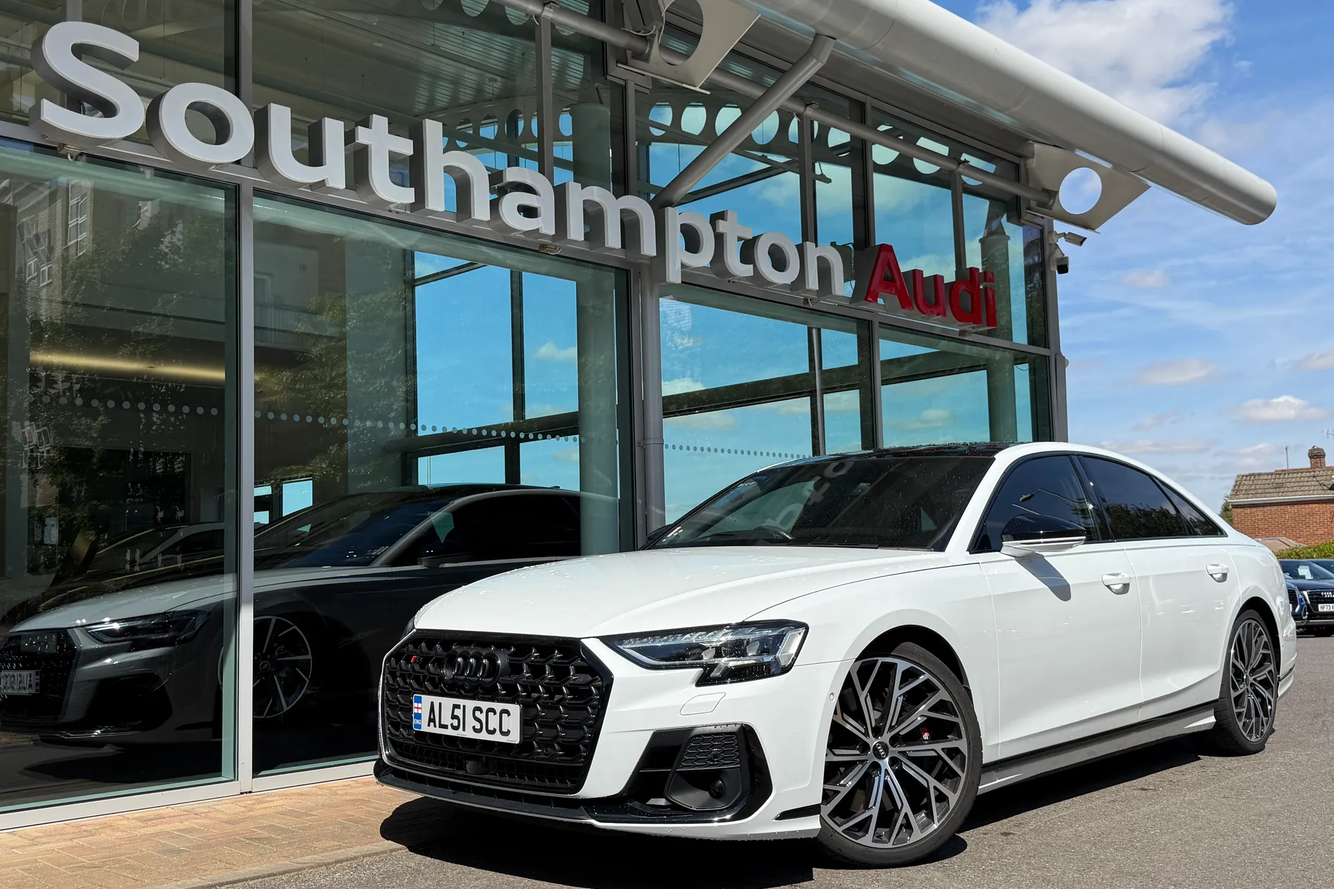 Audi A8 thumbnail image number 52