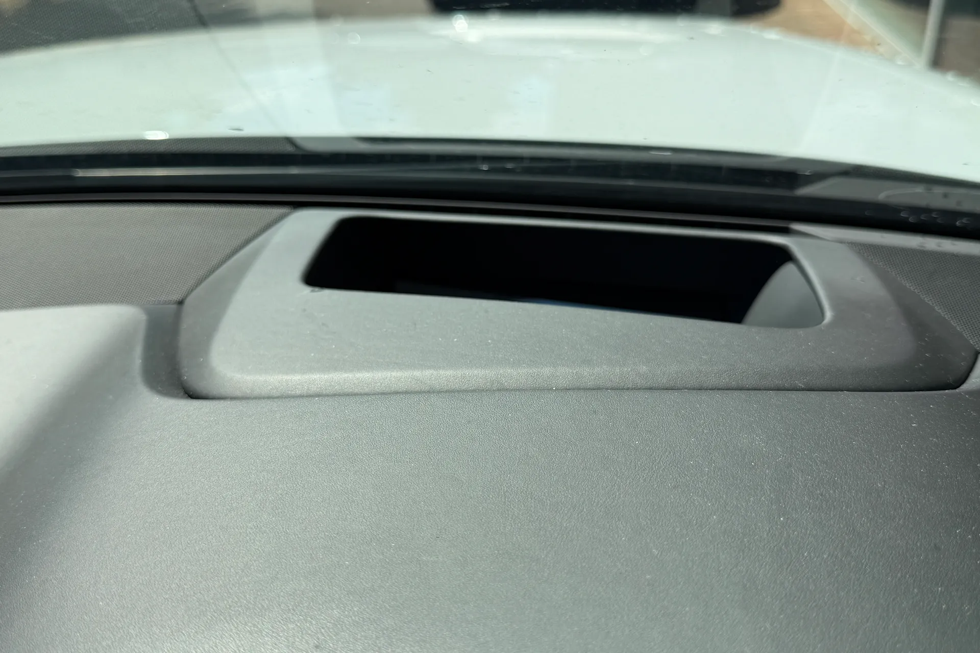 Audi A8 thumbnail image number 66