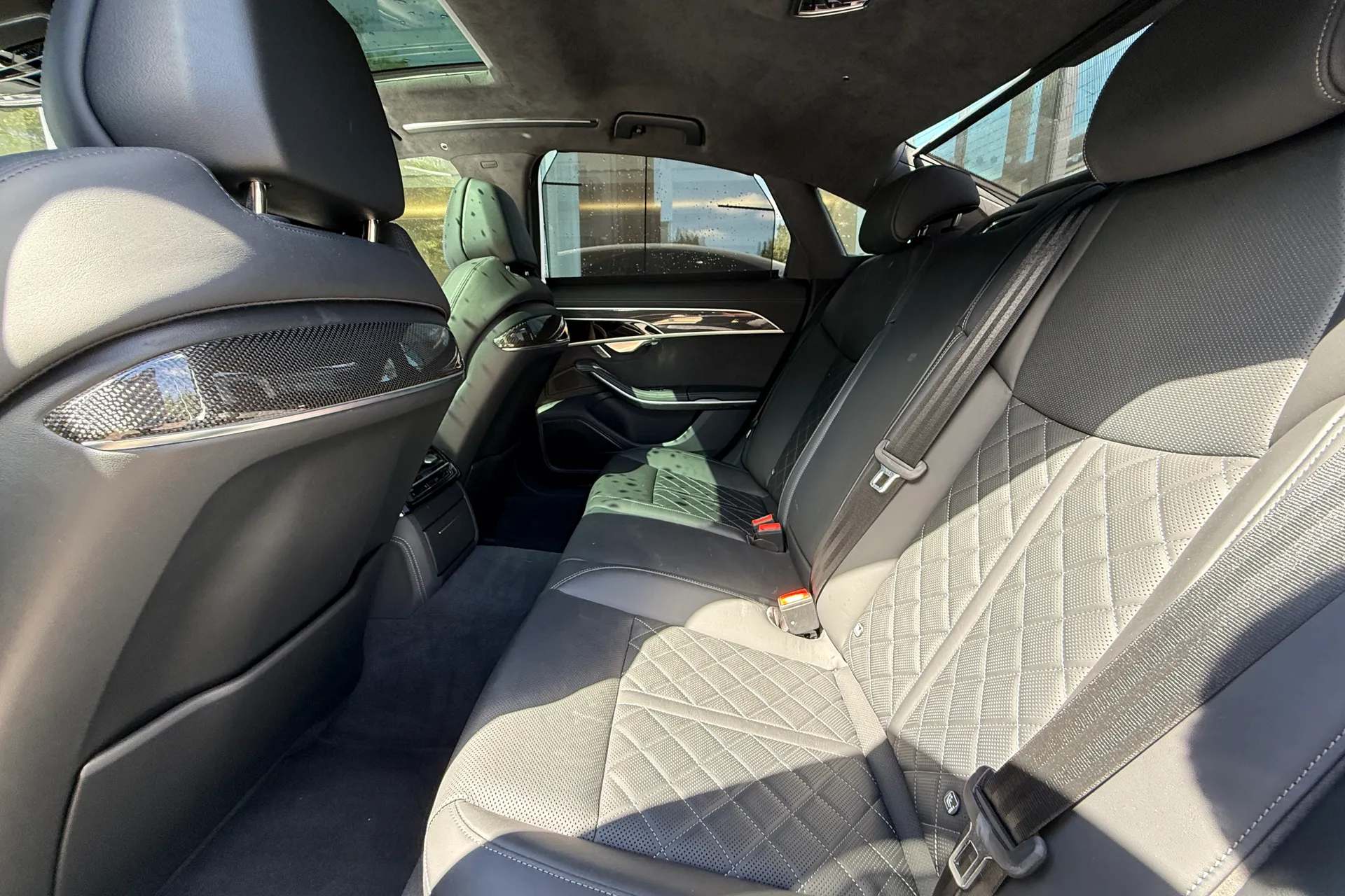 Audi A8 thumbnail image number 48