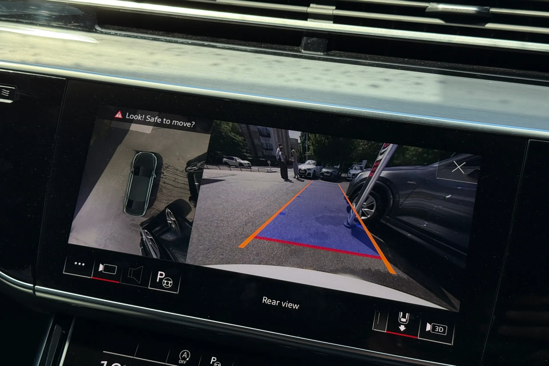Audi A8 thumbnail image number 20