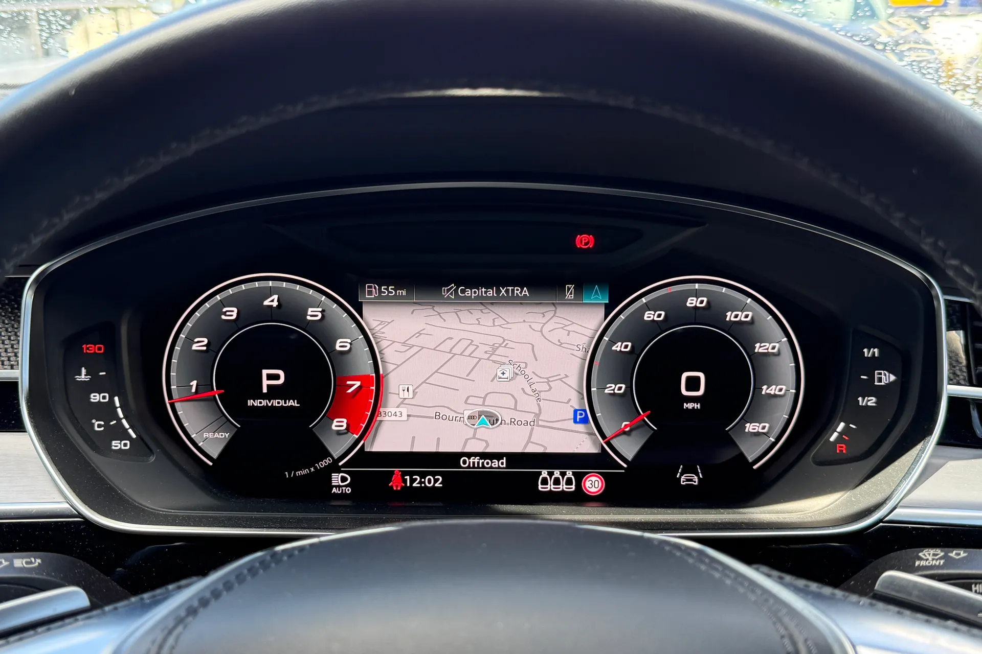 Audi A8 thumbnail image number 10