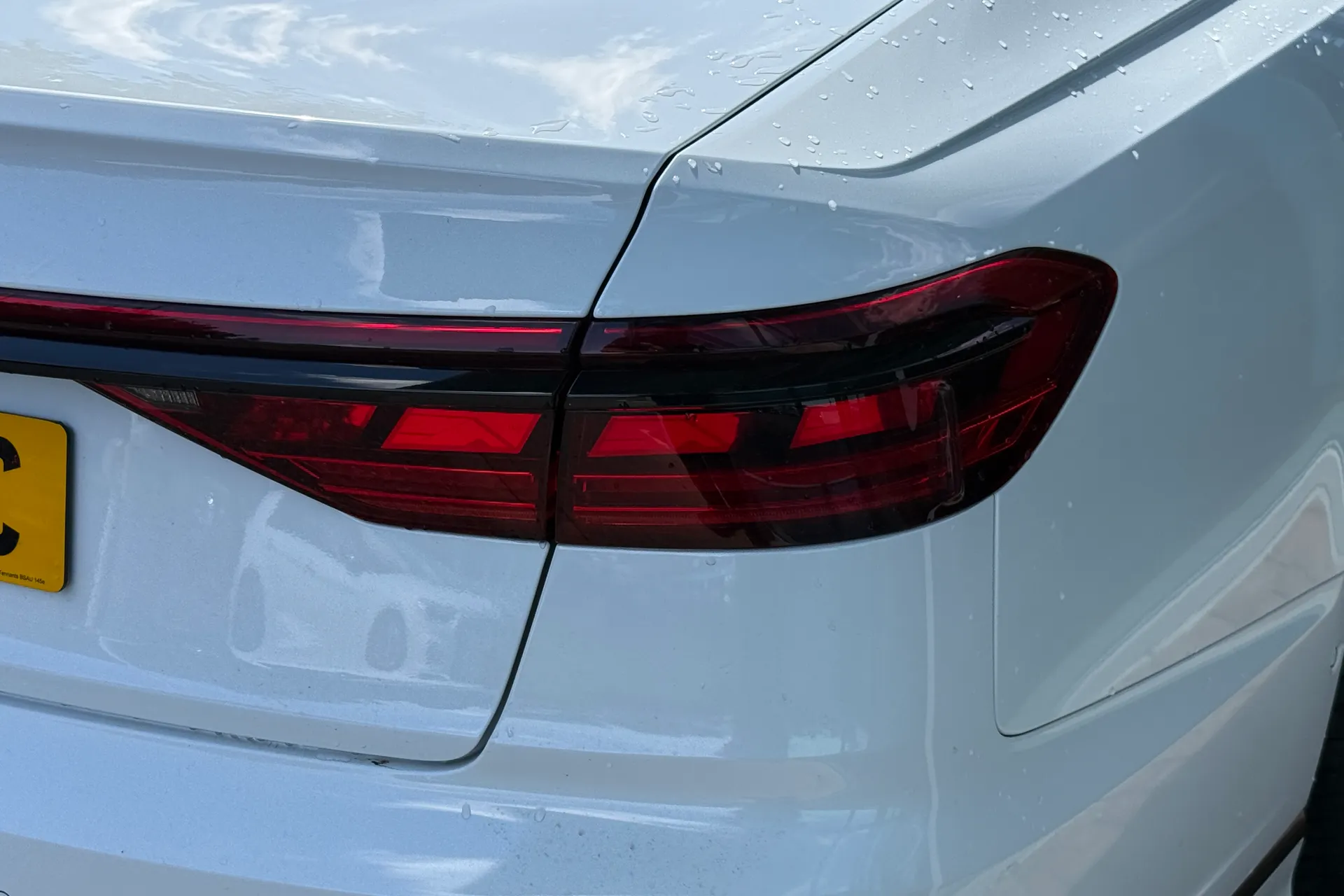 Audi A8 thumbnail image number 41