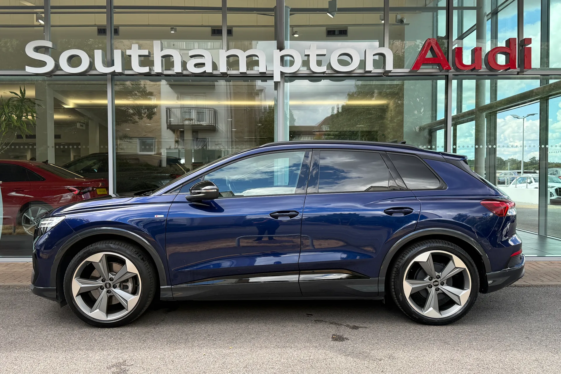 Audi Q4 thumbnail image number 49