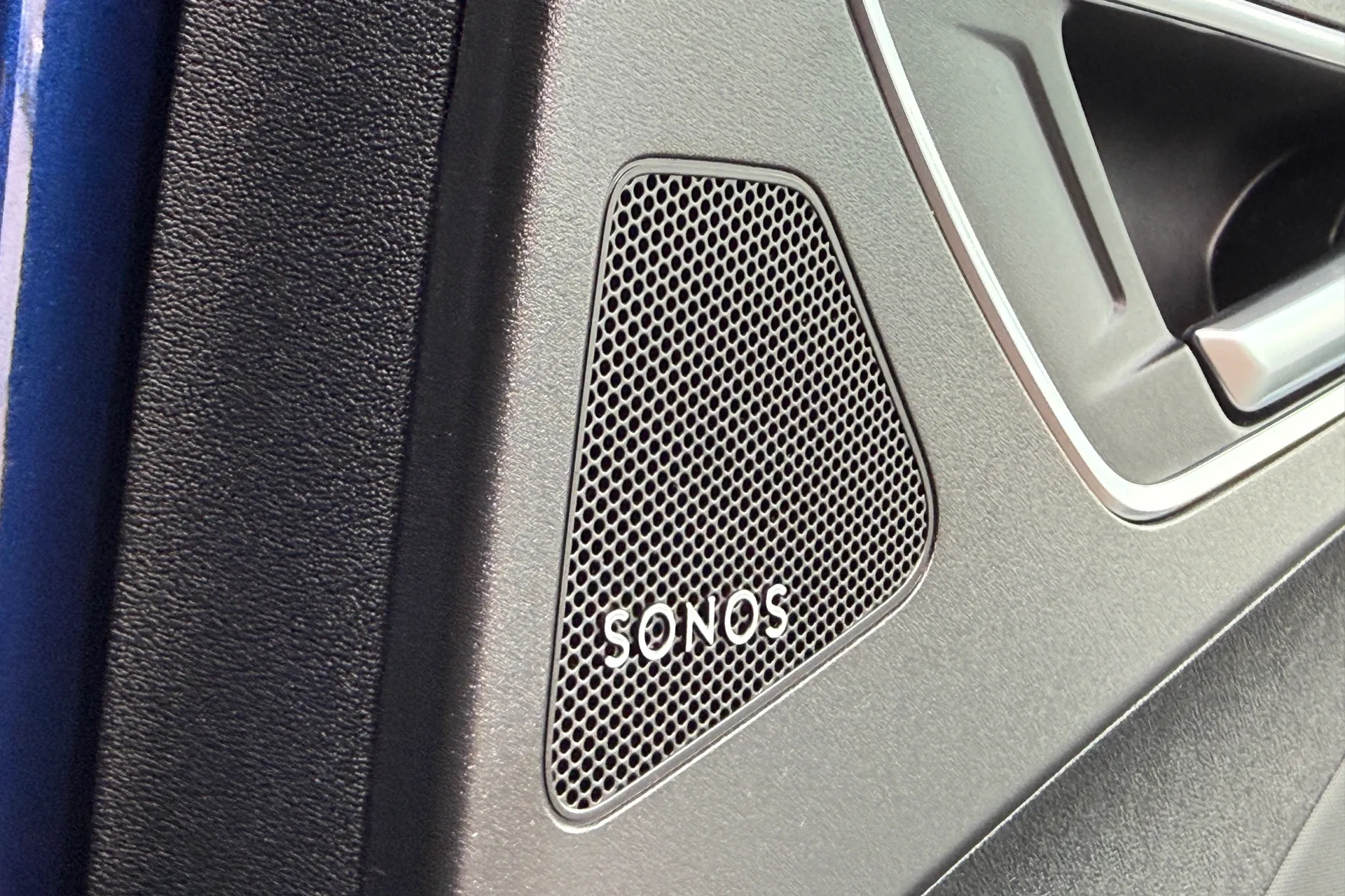 Audi Q4 thumbnail image number 42