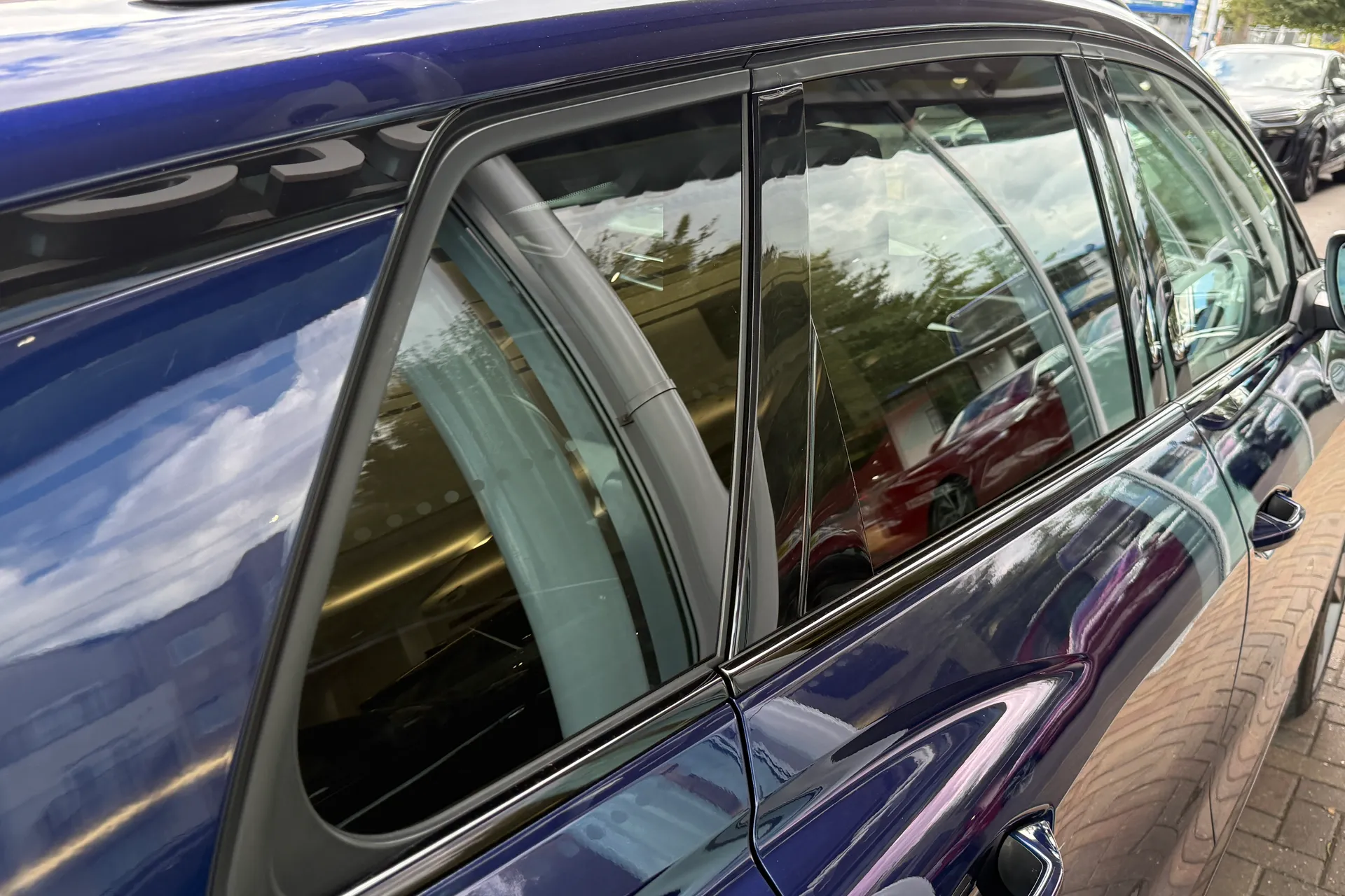 Audi Q4 thumbnail image number 33