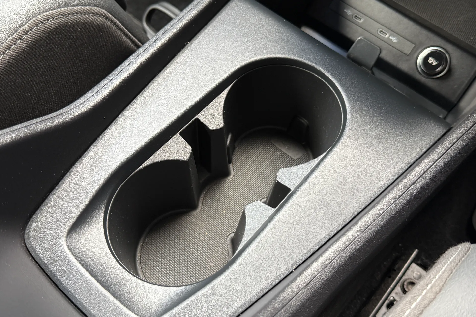 Audi Q4 thumbnail image number 27