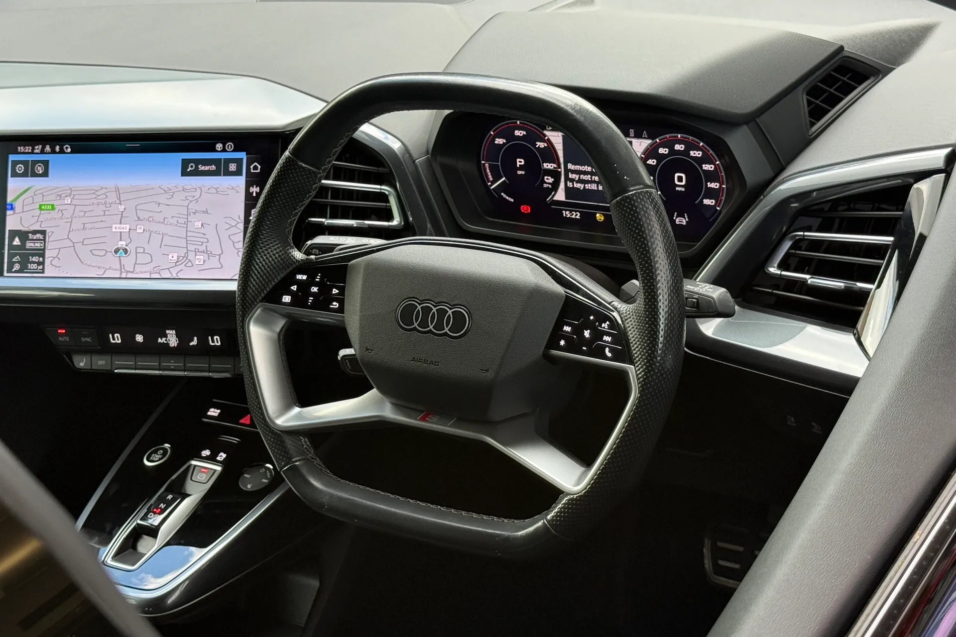 Audi Q4 thumbnail image number 32