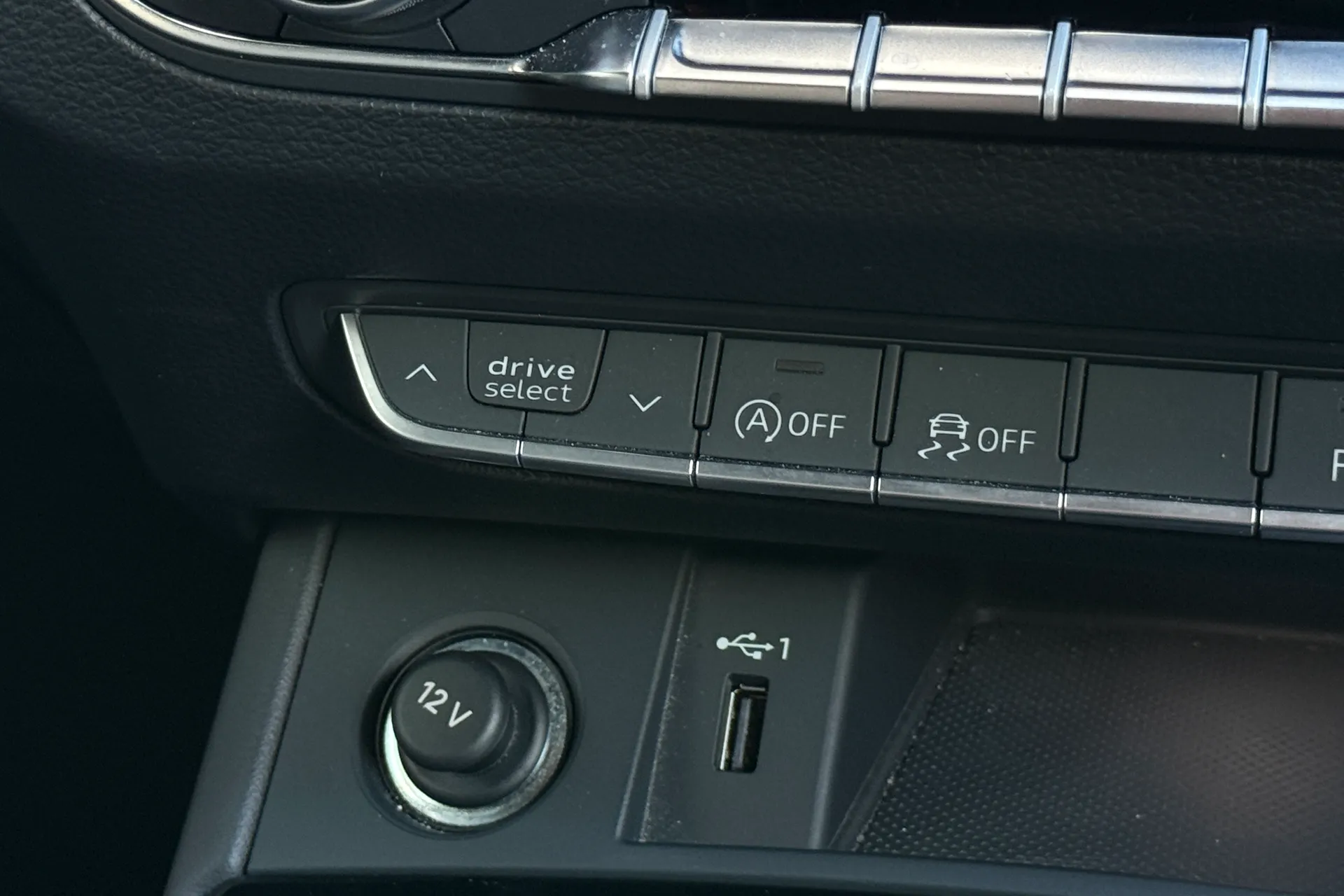 Audi Q5 thumbnail image number 23