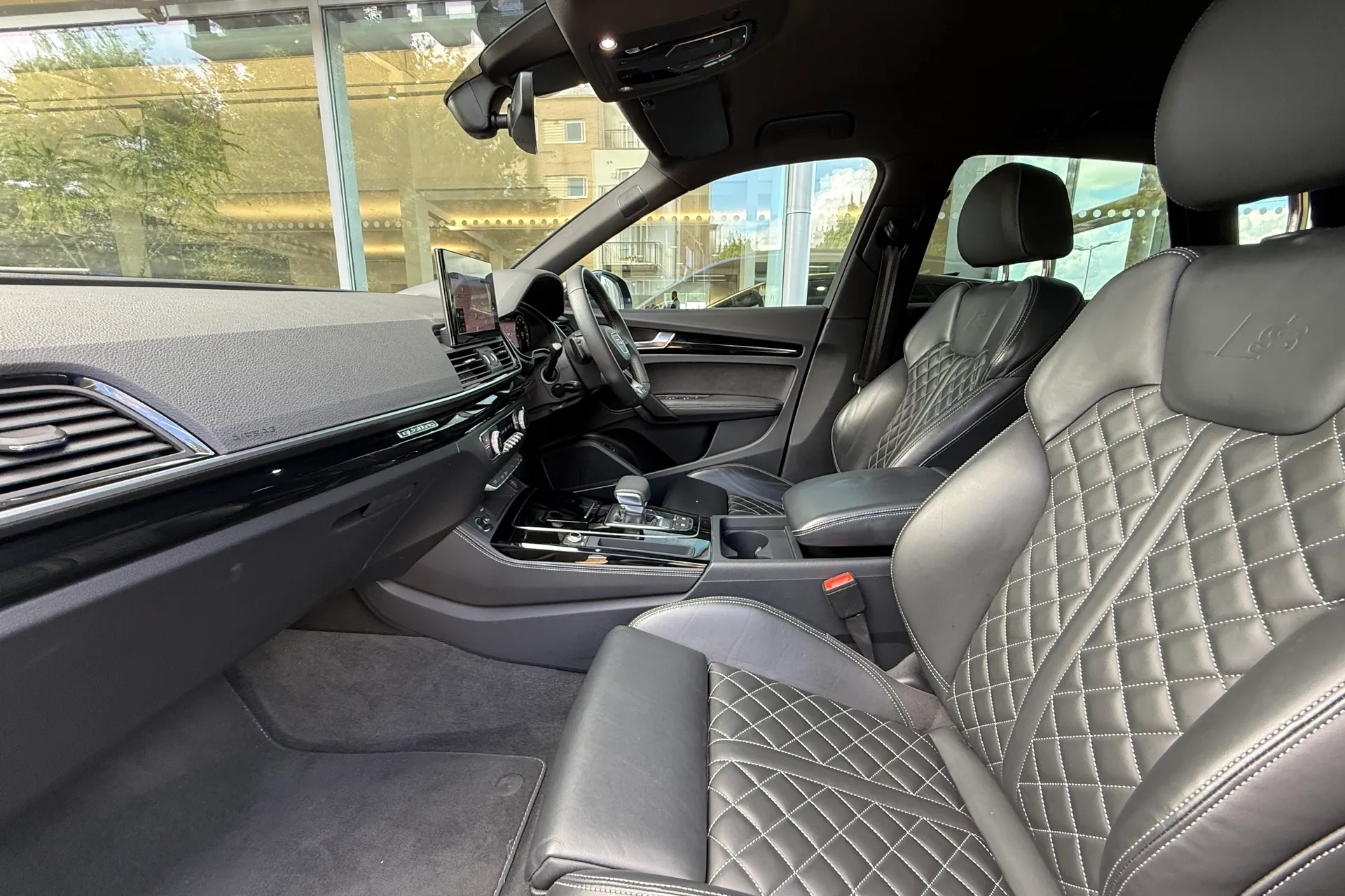 Audi Q5 thumbnail image number 48