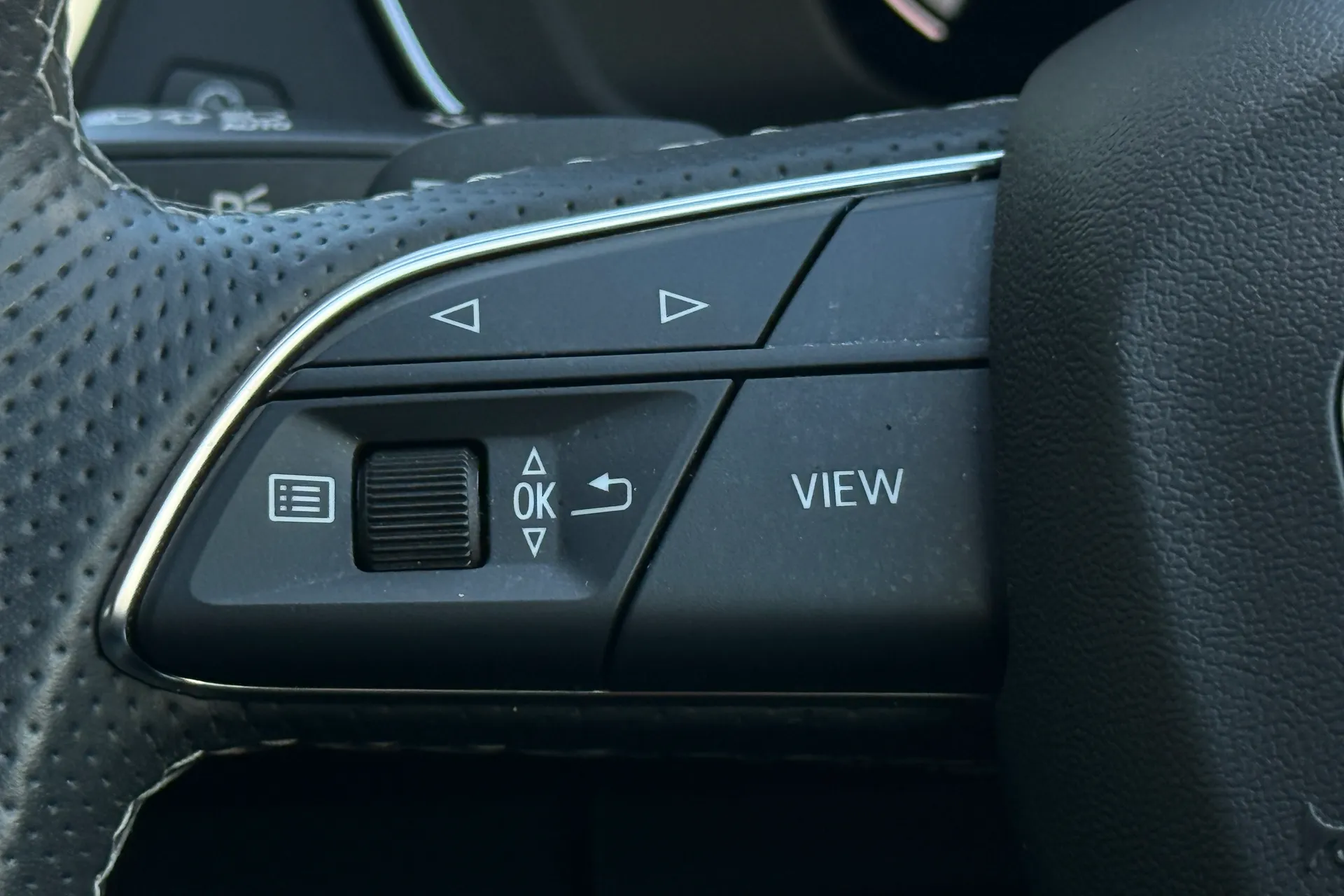 Audi Q5 thumbnail image number 13