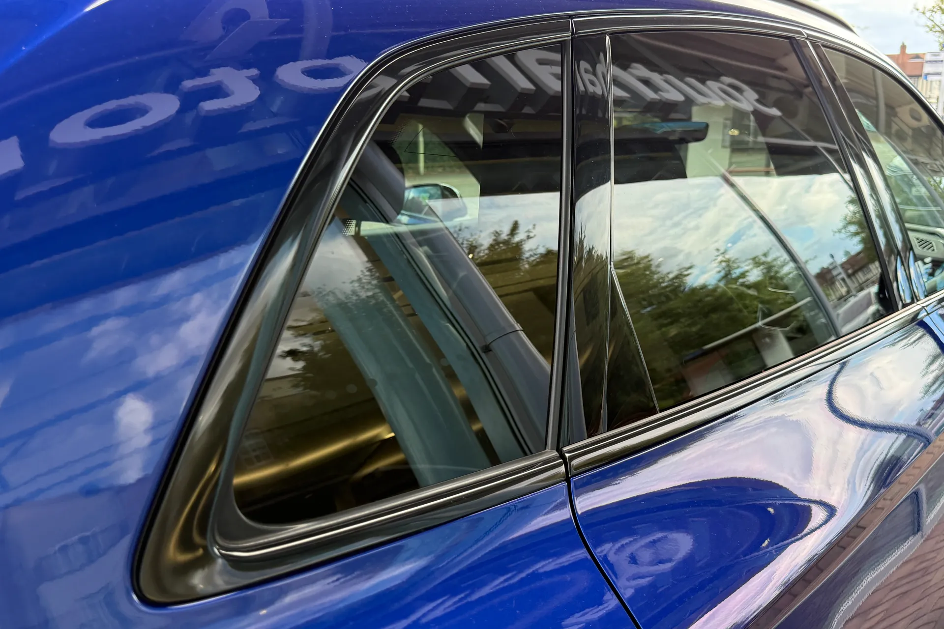 Audi Q5 thumbnail image number 40