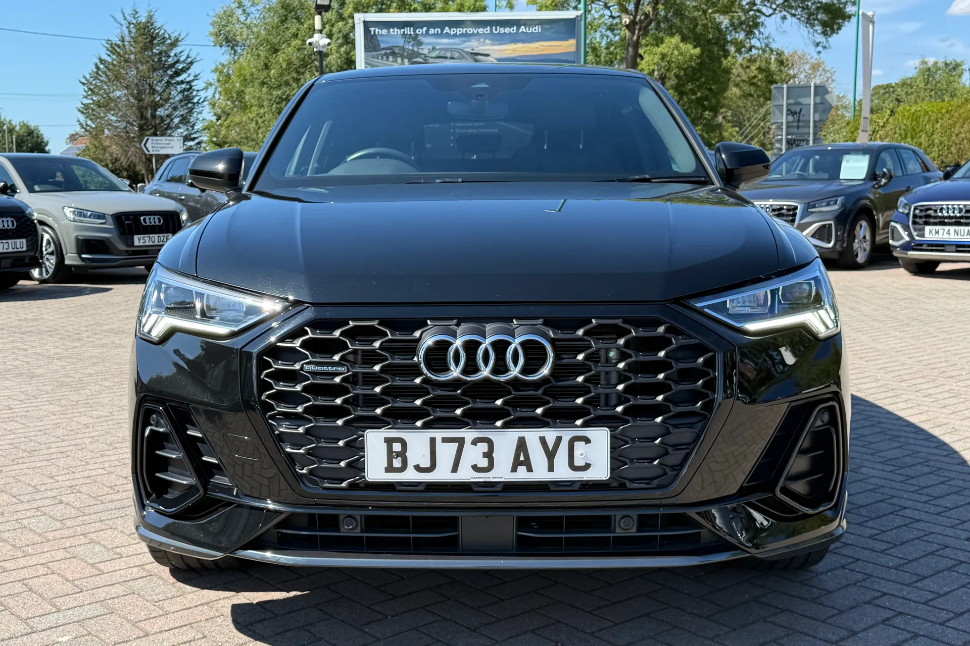 Audi Q3 thumbnail image number 22