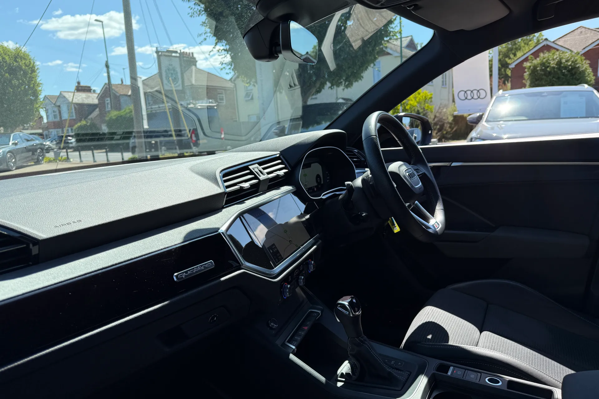 Audi Q3 thumbnail image number 26