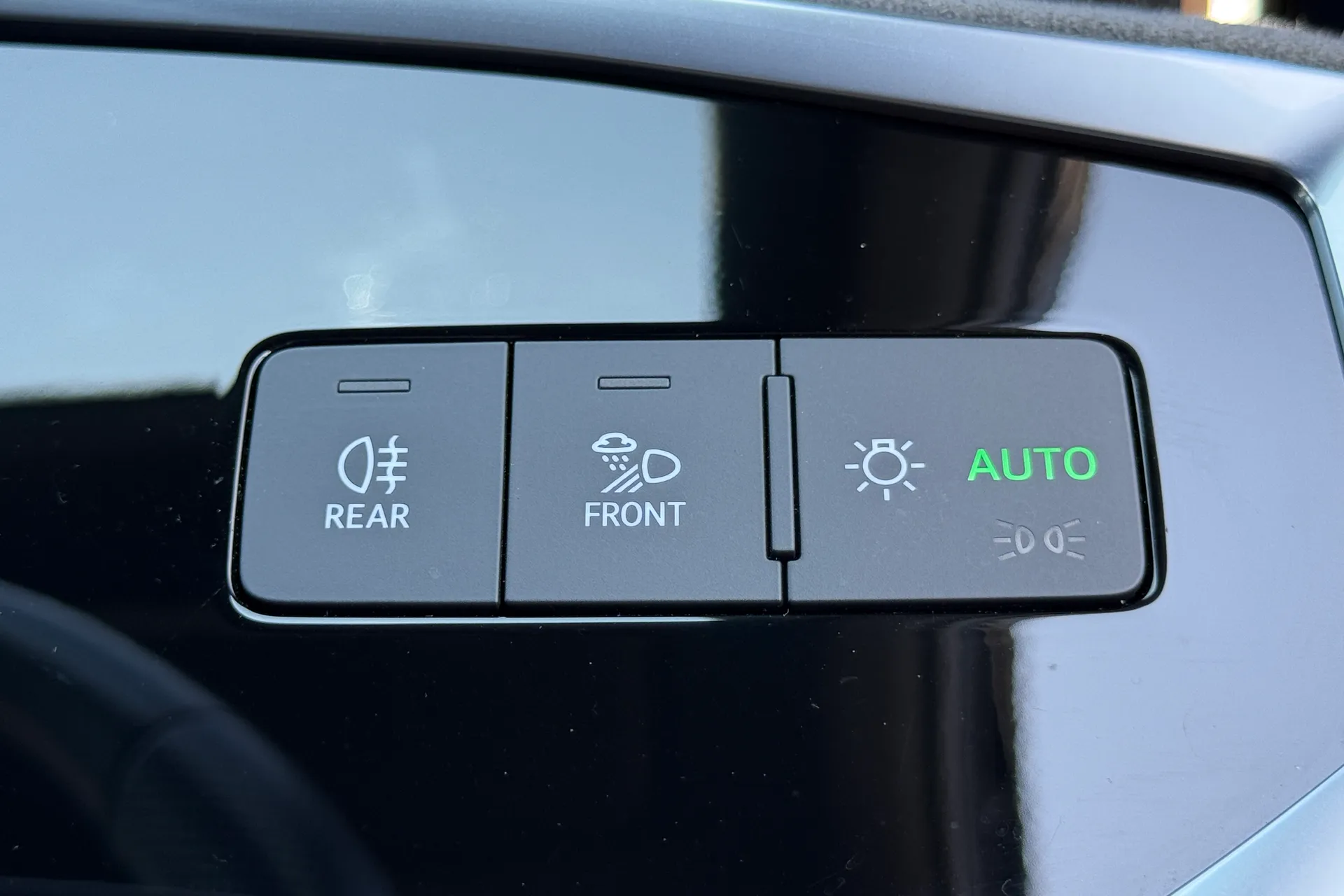 Audi Q3 thumbnail image number 20