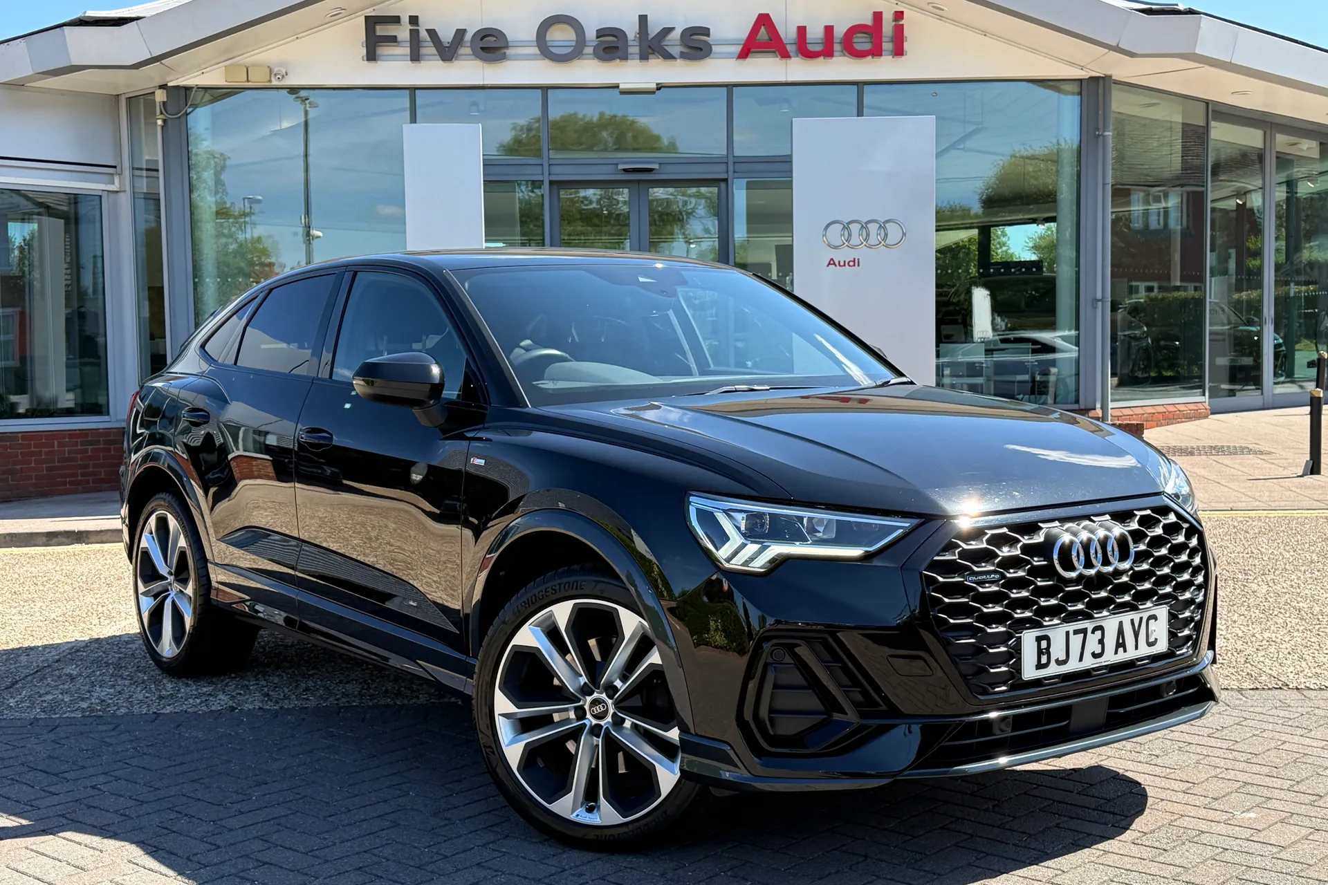 Audi Q3 focused image
